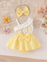 2pcs Baby Girls Floral Appliqué Ruffle Romper & Skirt Set - Butterc...