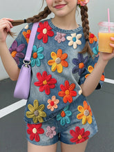 2pcs Little Girls Daisy Embroidered Denim Tee & Shorts Set - Chambr...