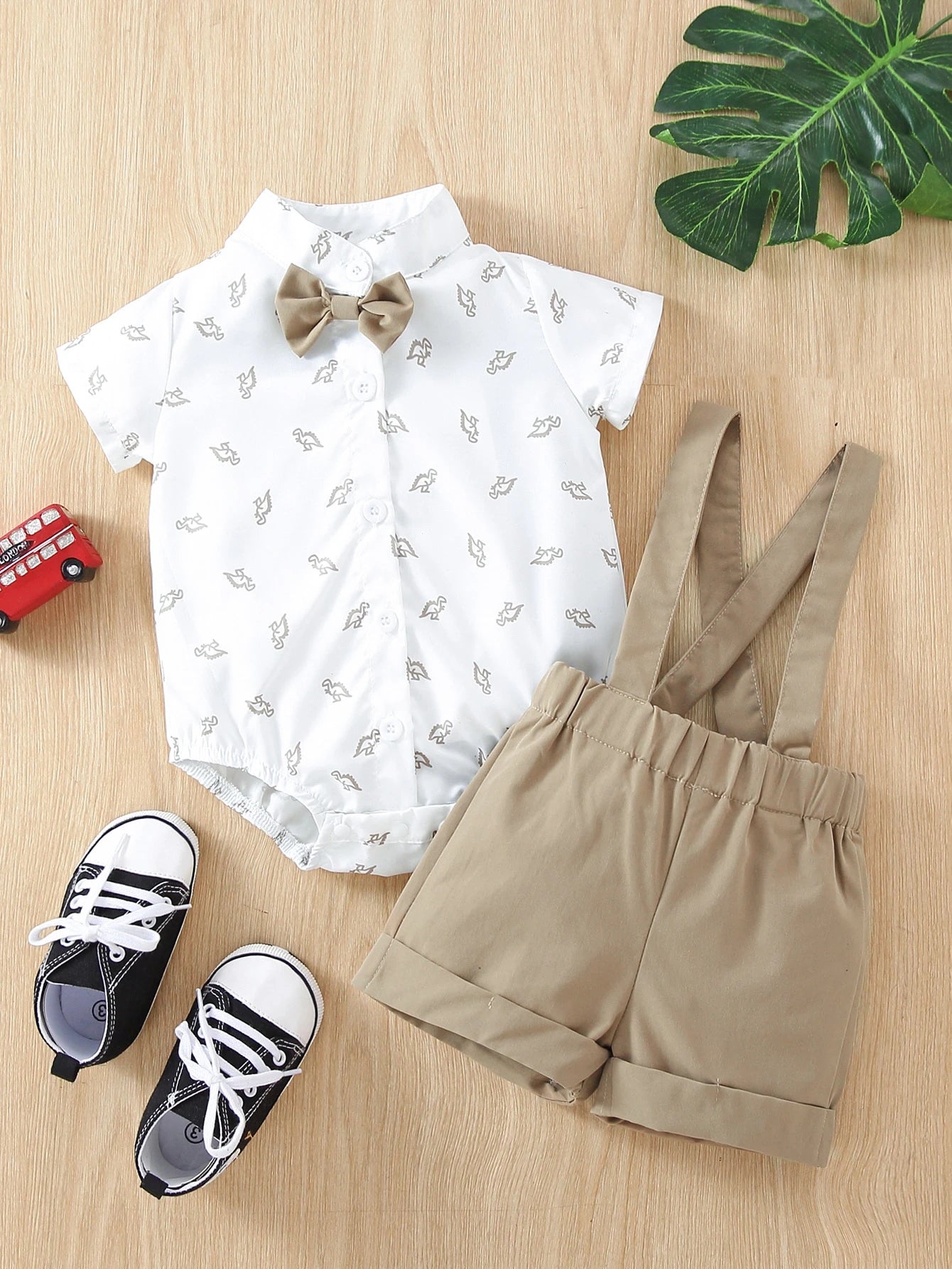 2pcs Baby Boys Dino Print Bodysuit & Suspender Shorts - Ivory | 21 ...