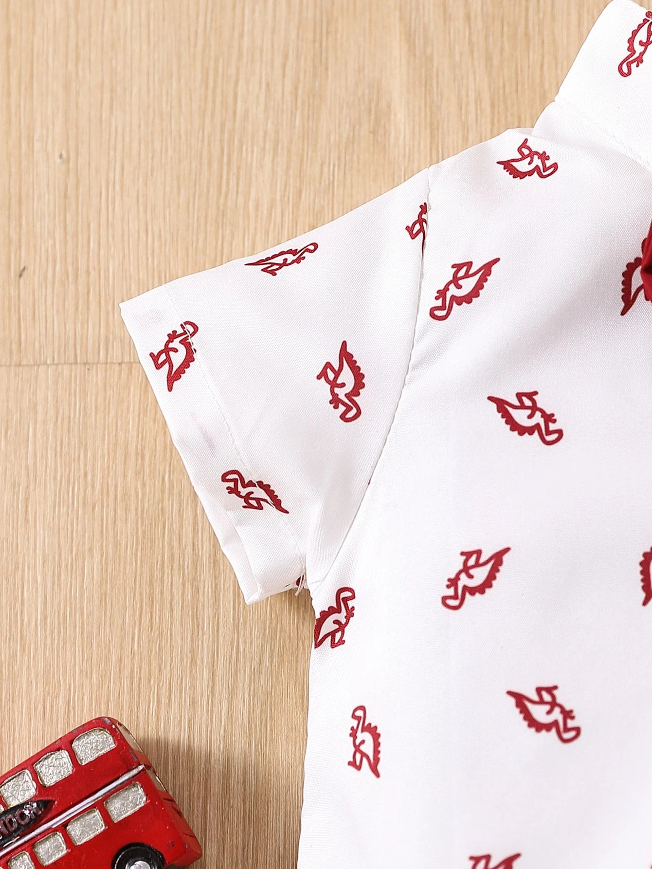 2pcs Baby Boys Dinosaur Print Bow Bodysuit & Suspender Shorts - Ivo...