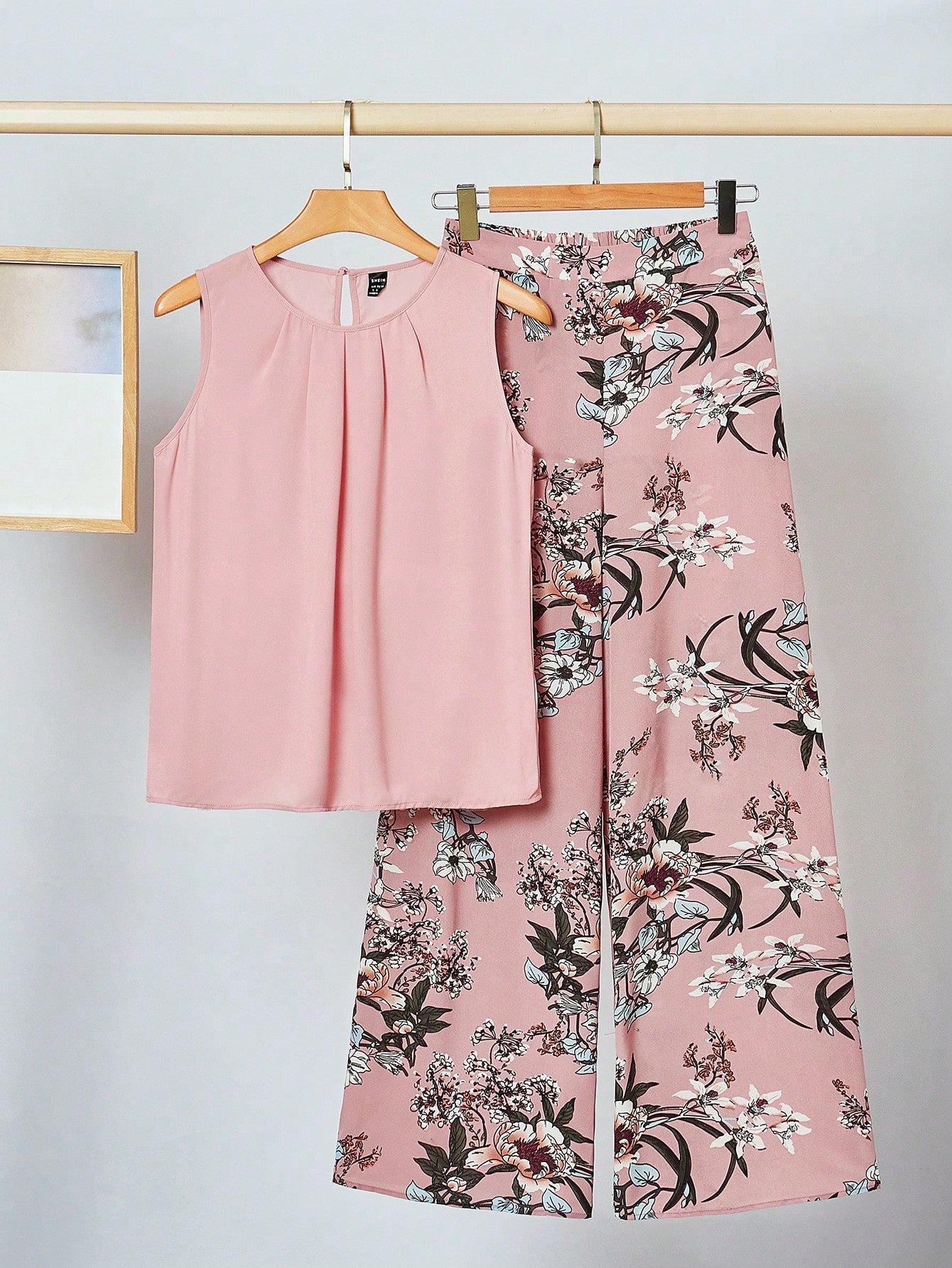 2pcs Big Girls Pleated Tank Top & Floral Wide-Leg Pants Set - Dusty...