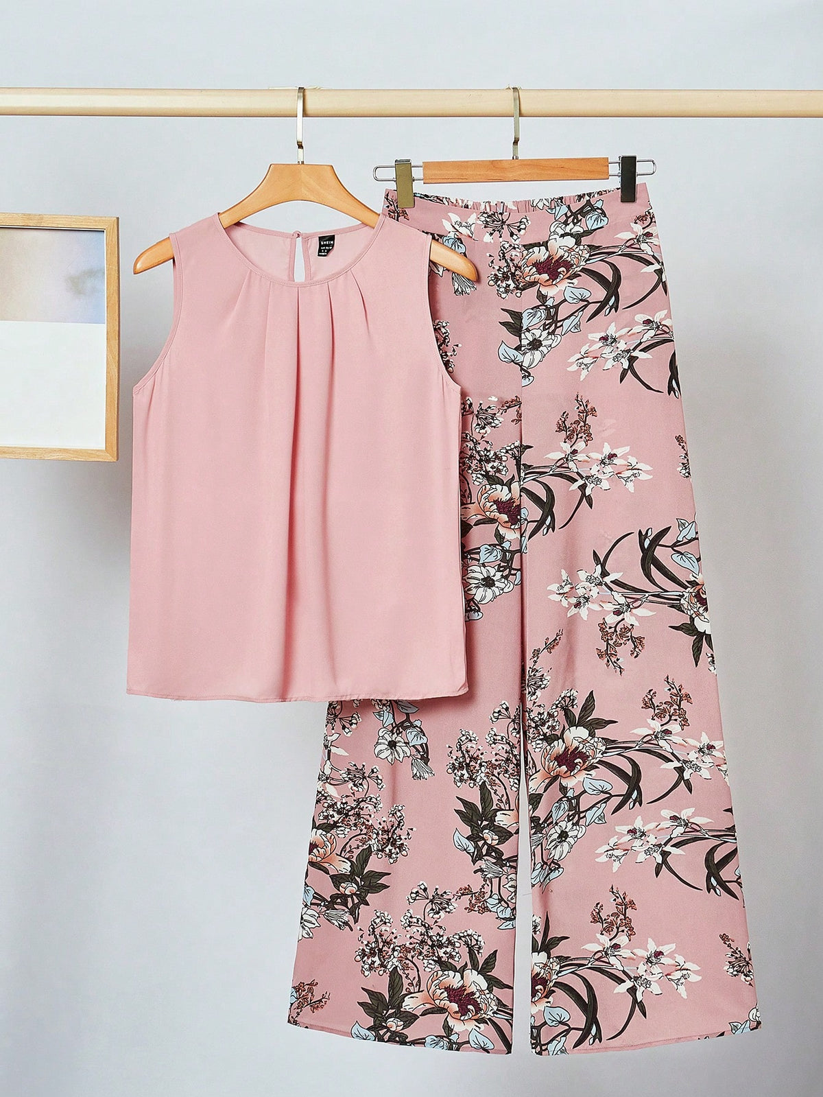 2pcs Big Girls Pleated Tank Top & Floral Wide-Leg Pants Set - Dusty...