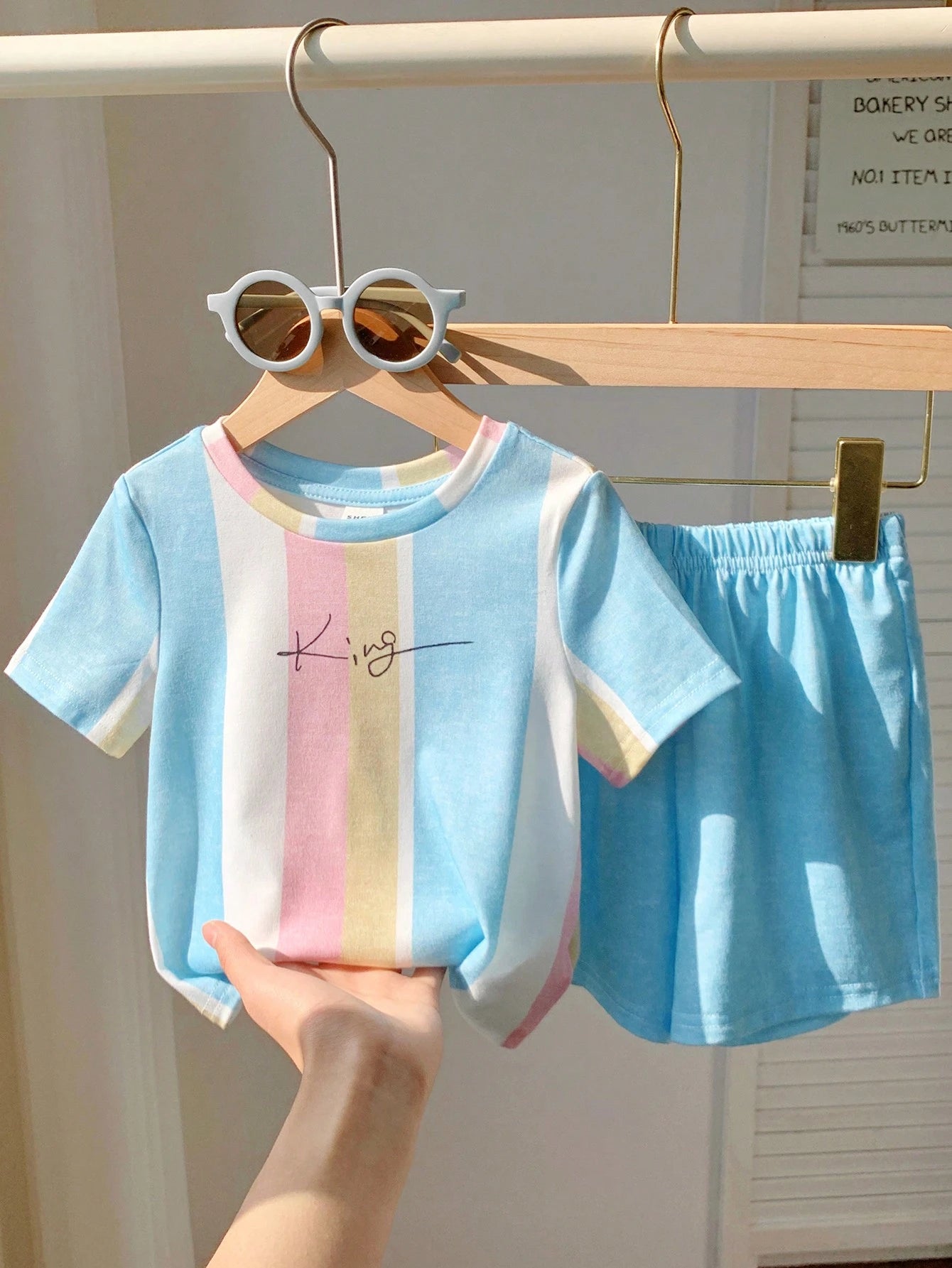 2pcs Little Boys Rainbow Stripe Tee & Shorts Set - Cerulean