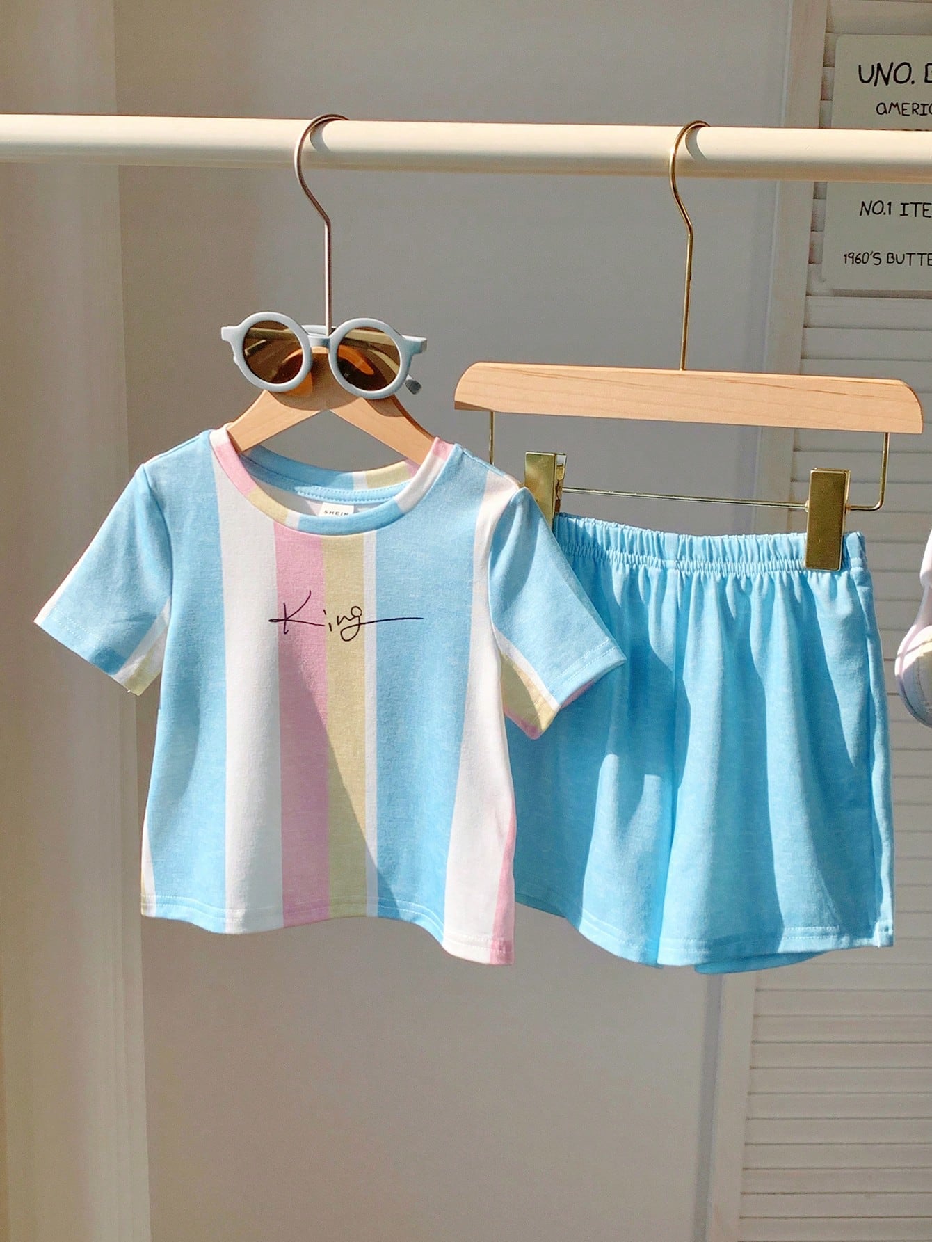 2pcs Little Boys Rainbow Stripe Tee & Shorts Set - Cerulean