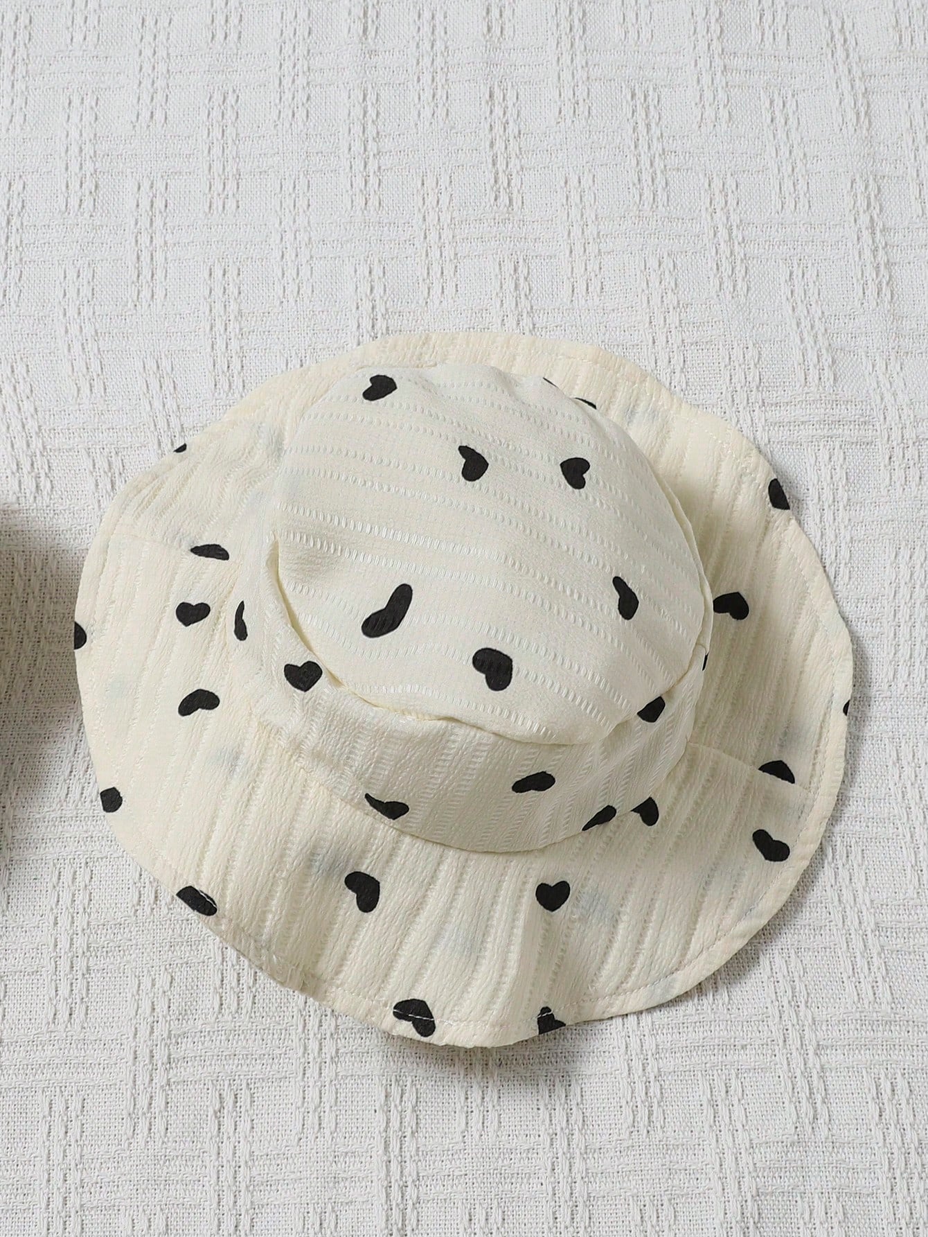 Girls Heart Print Ruffle Sleeveless Romper & Hat - Ivory