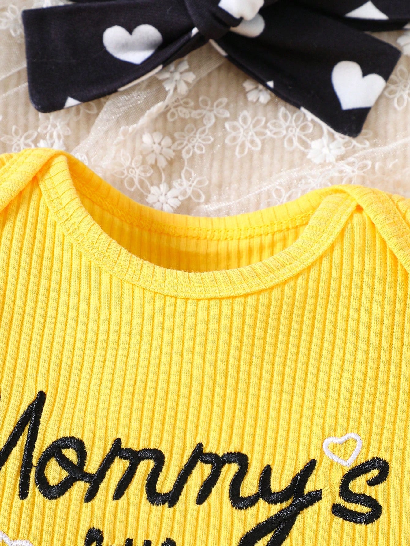 3pcs Baby Girls Ribbed Bodysuit & Heart Print Shorts Set - Buttercu...
