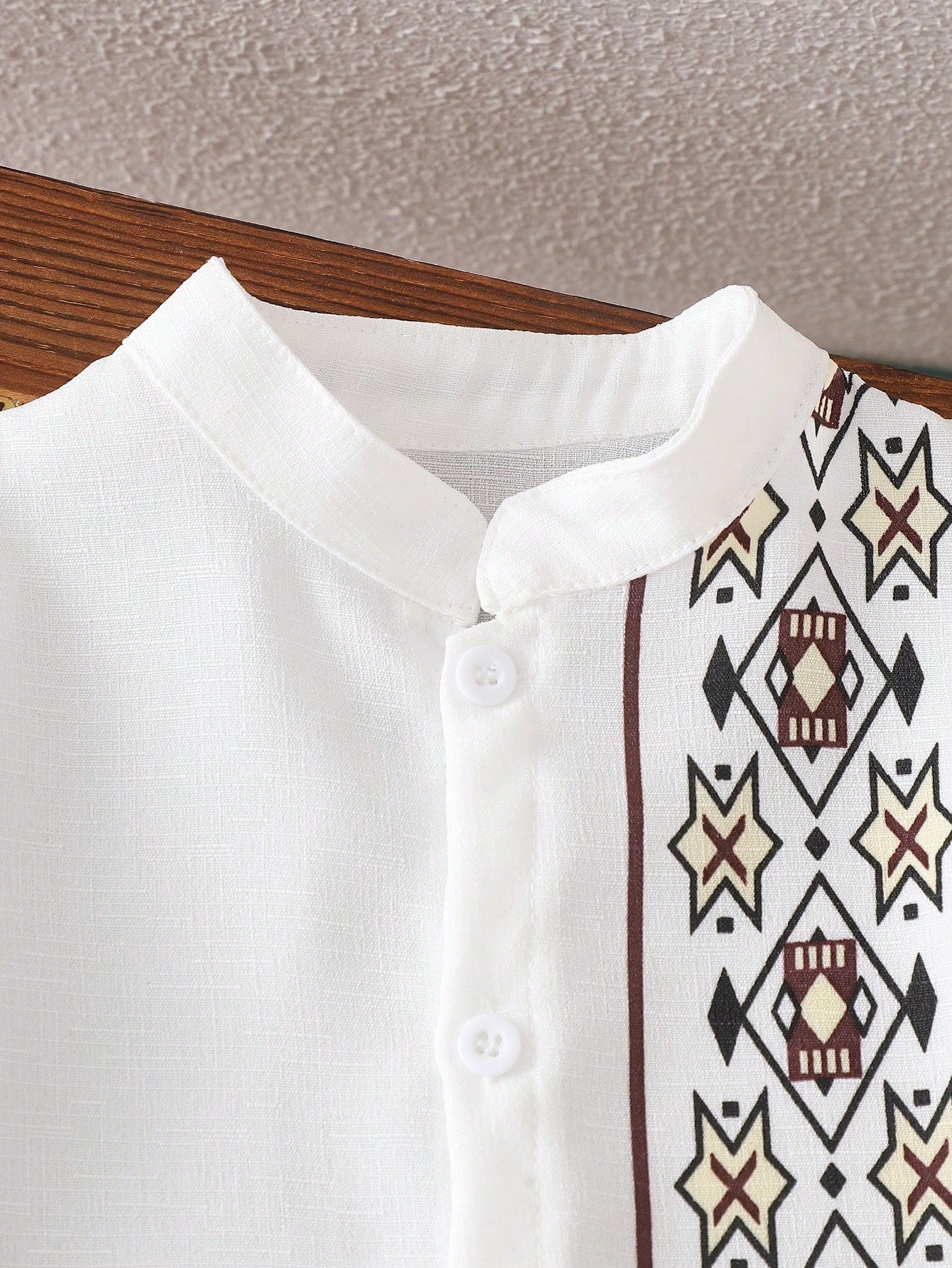 2pcs Boys Aztec Print Stand Collar Shirt & Shorts Set - Ivory