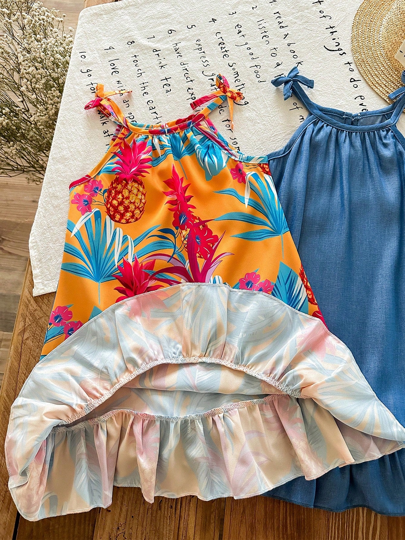 2pcs Girls Tropical Print & Denim Ruffle Hem Dress Set - Marigold