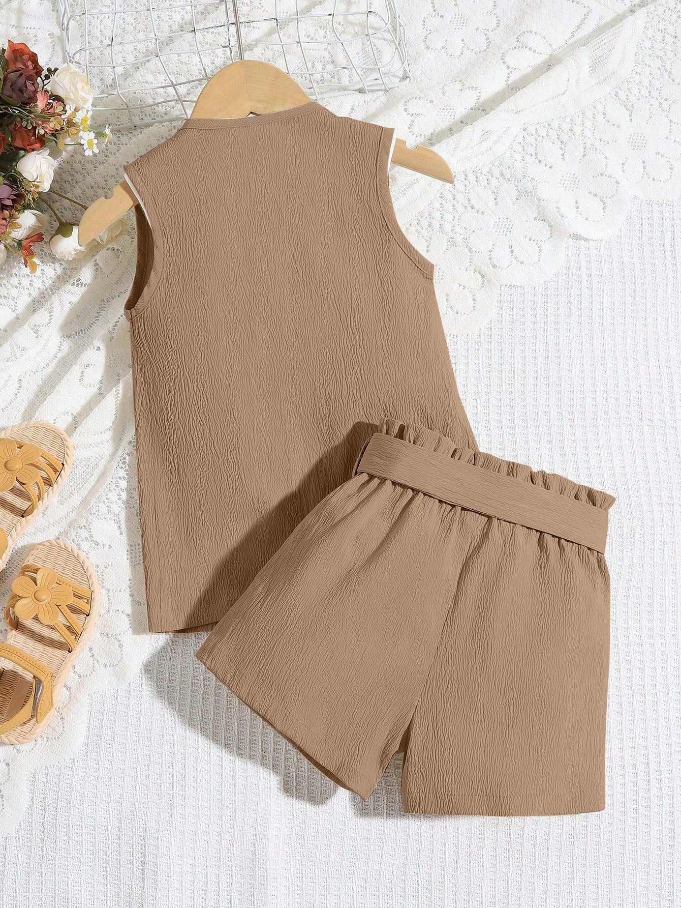 2pcs Girls Shawl Collar Vest & Belted Shorts Set - Taupe