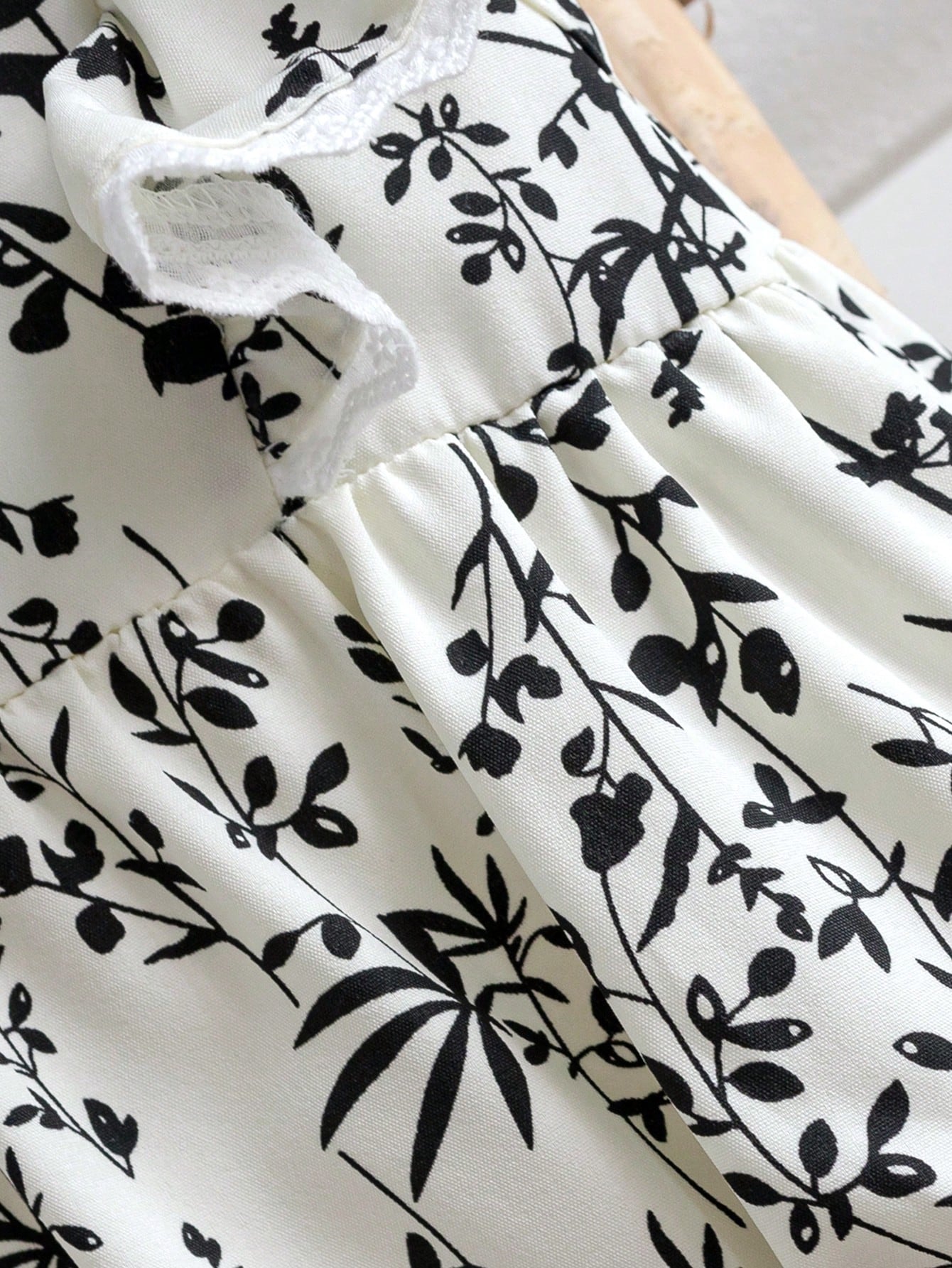 Baby Girls Botanical Print Ruffle Romper Set - Ivory