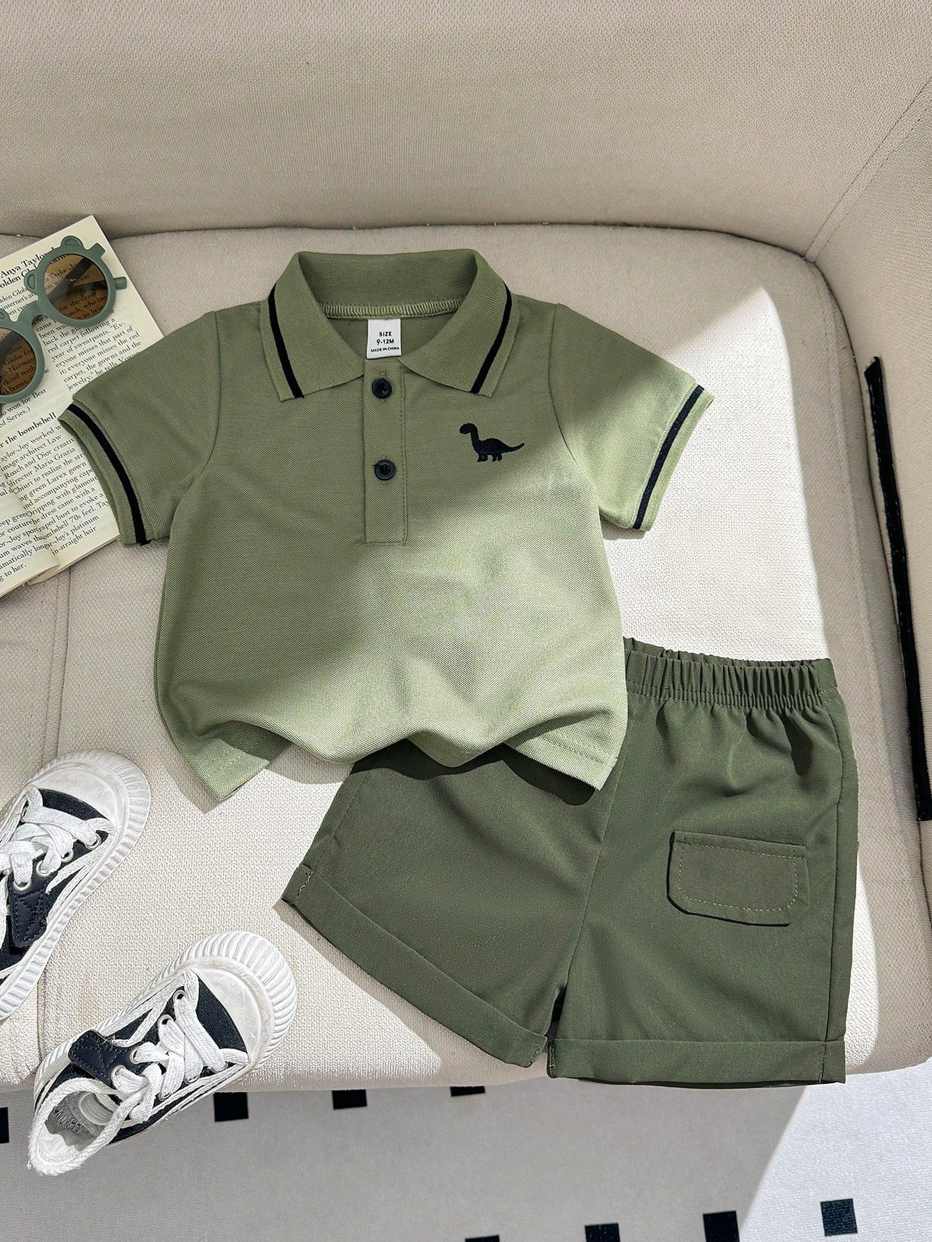 2pcs Boys Dinosaur Embroidered Polo & Shorts Set - Sage