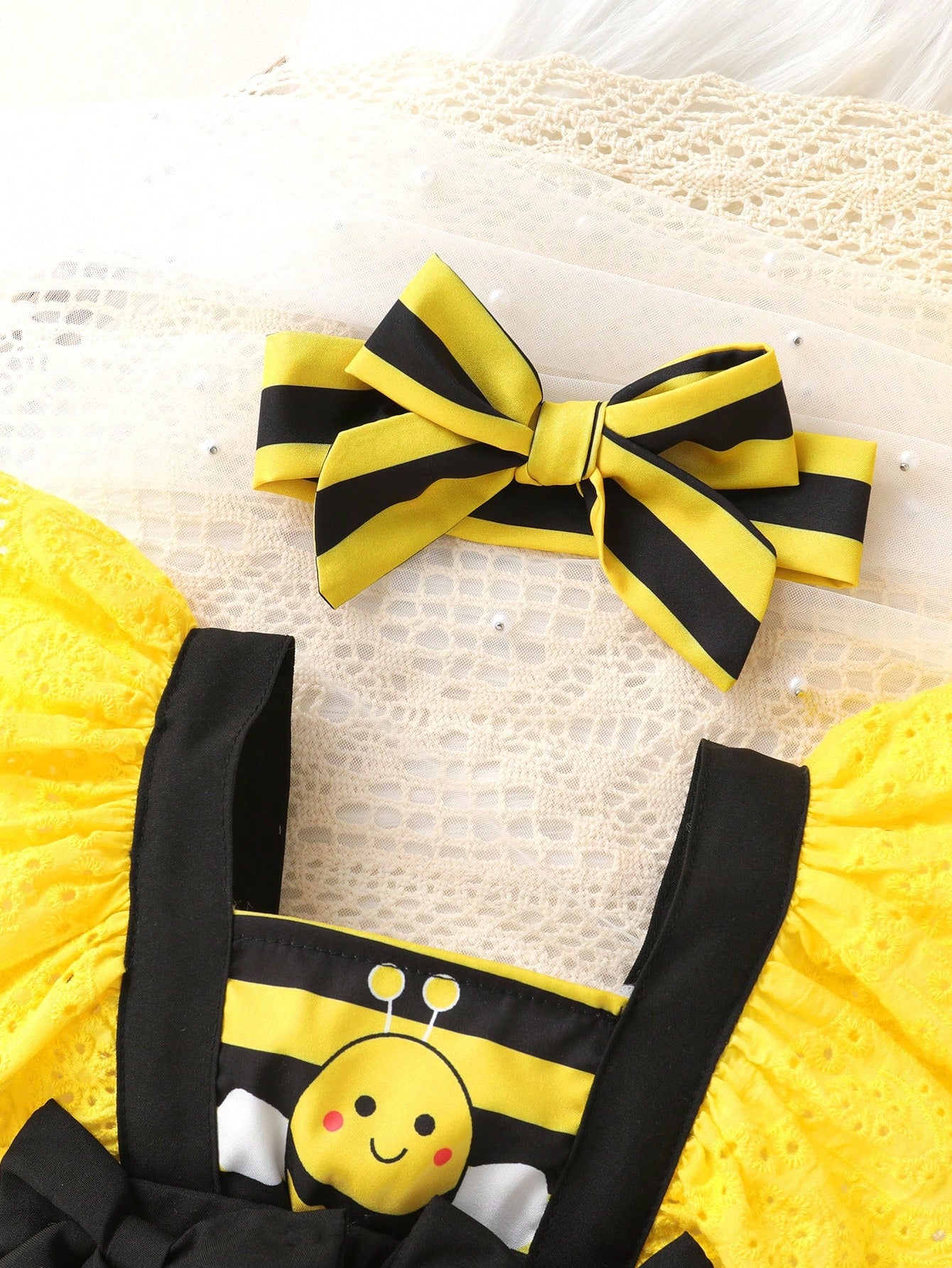 2pcs Baby Girls Bee Print Eyelet Wing Romper & Headband - Onyx | 21...