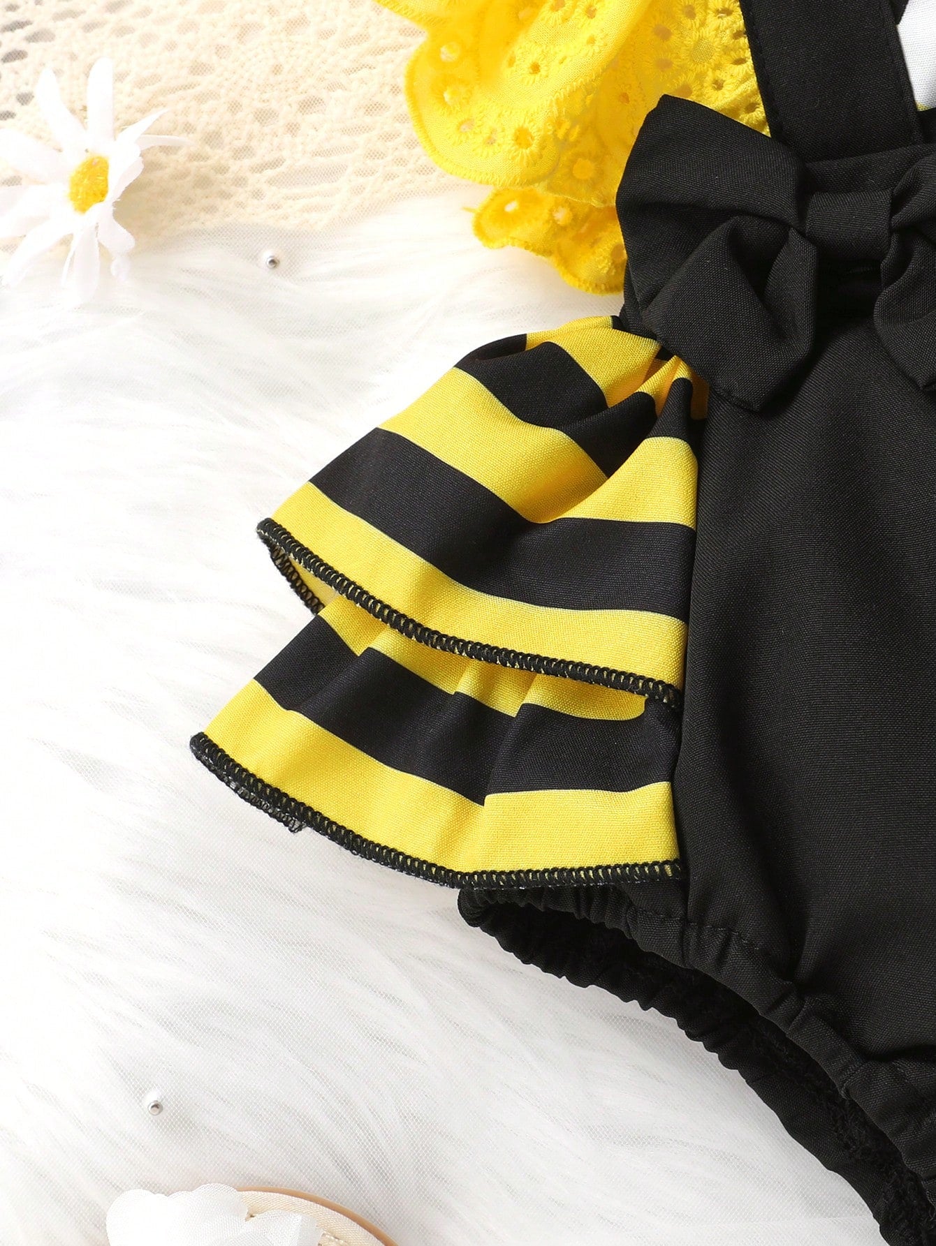 2pcs Baby Girls Bee Print Eyelet Wing Romper & Headband - Onyx | 21...
