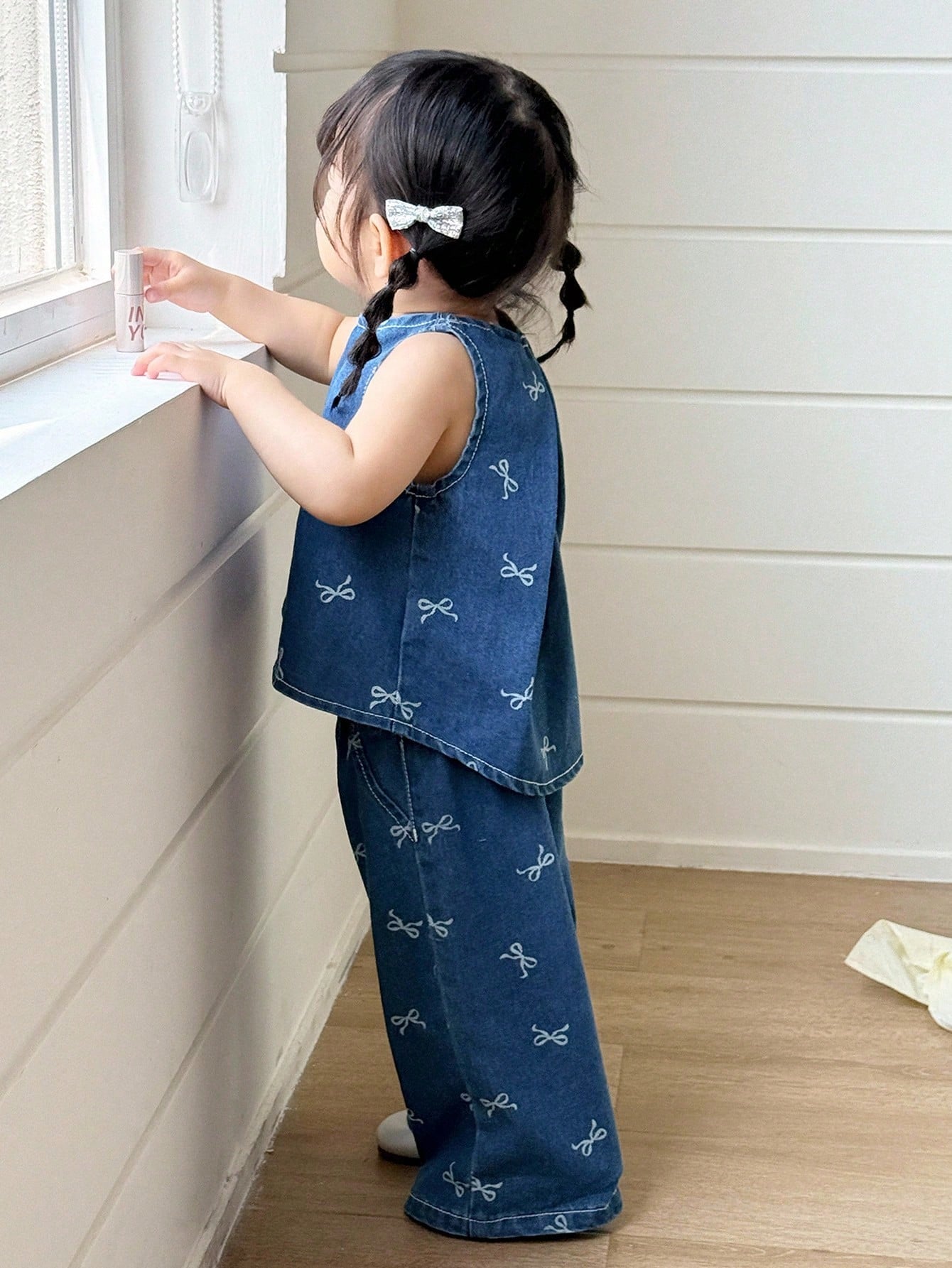 2pcs Girls Bow Print Denim Sleeveless Top & Wide-Leg Pants Set - Co...