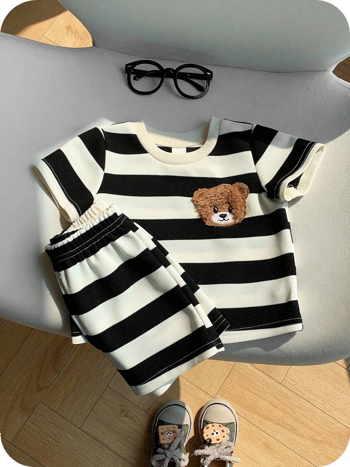 2pcs Boys Bear Embroidered Stripe Tee & Shorts Set - Ivory