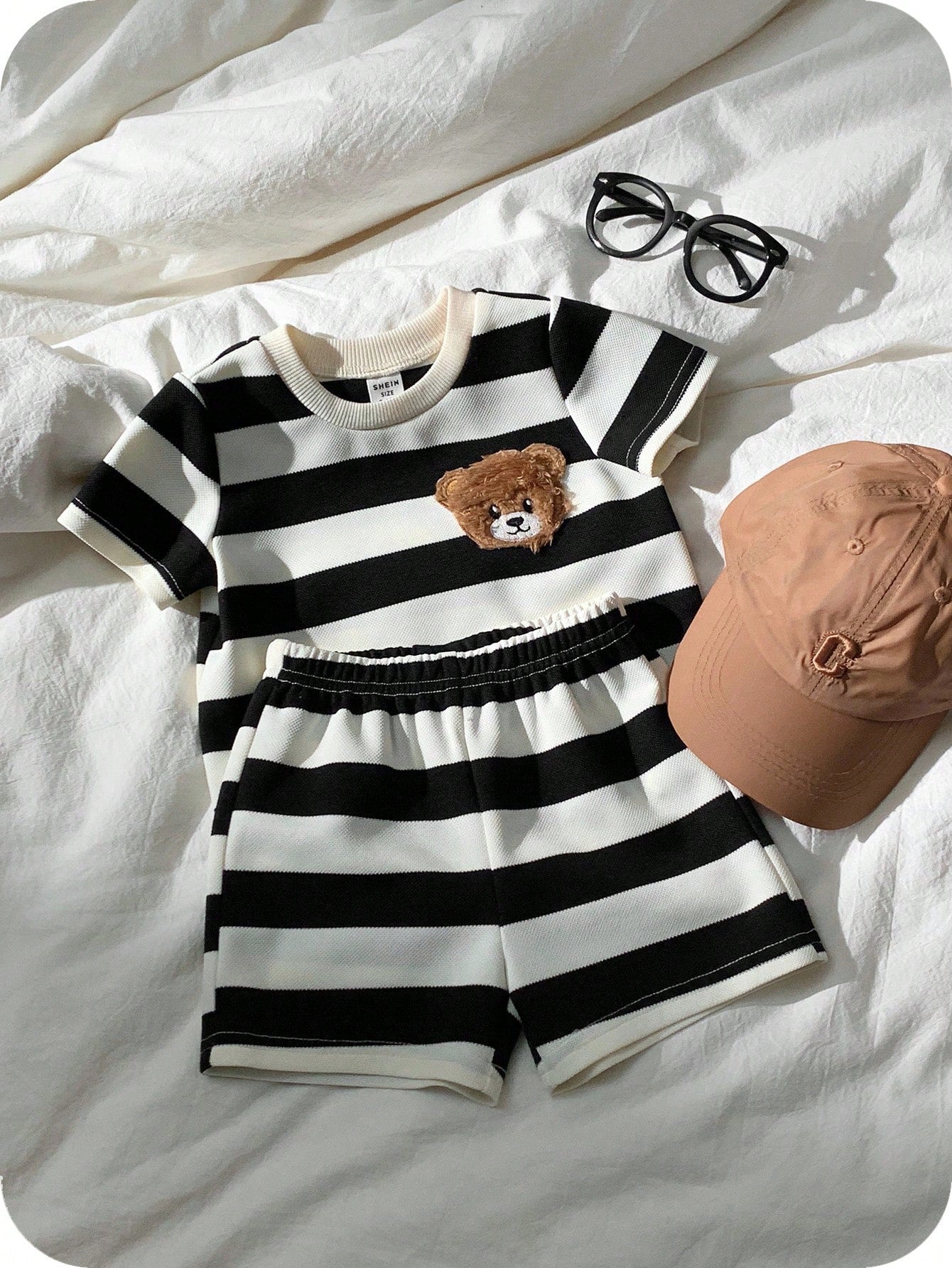 2pcs Boys Bear Embroidered Stripe Tee & Shorts Set - Ivory