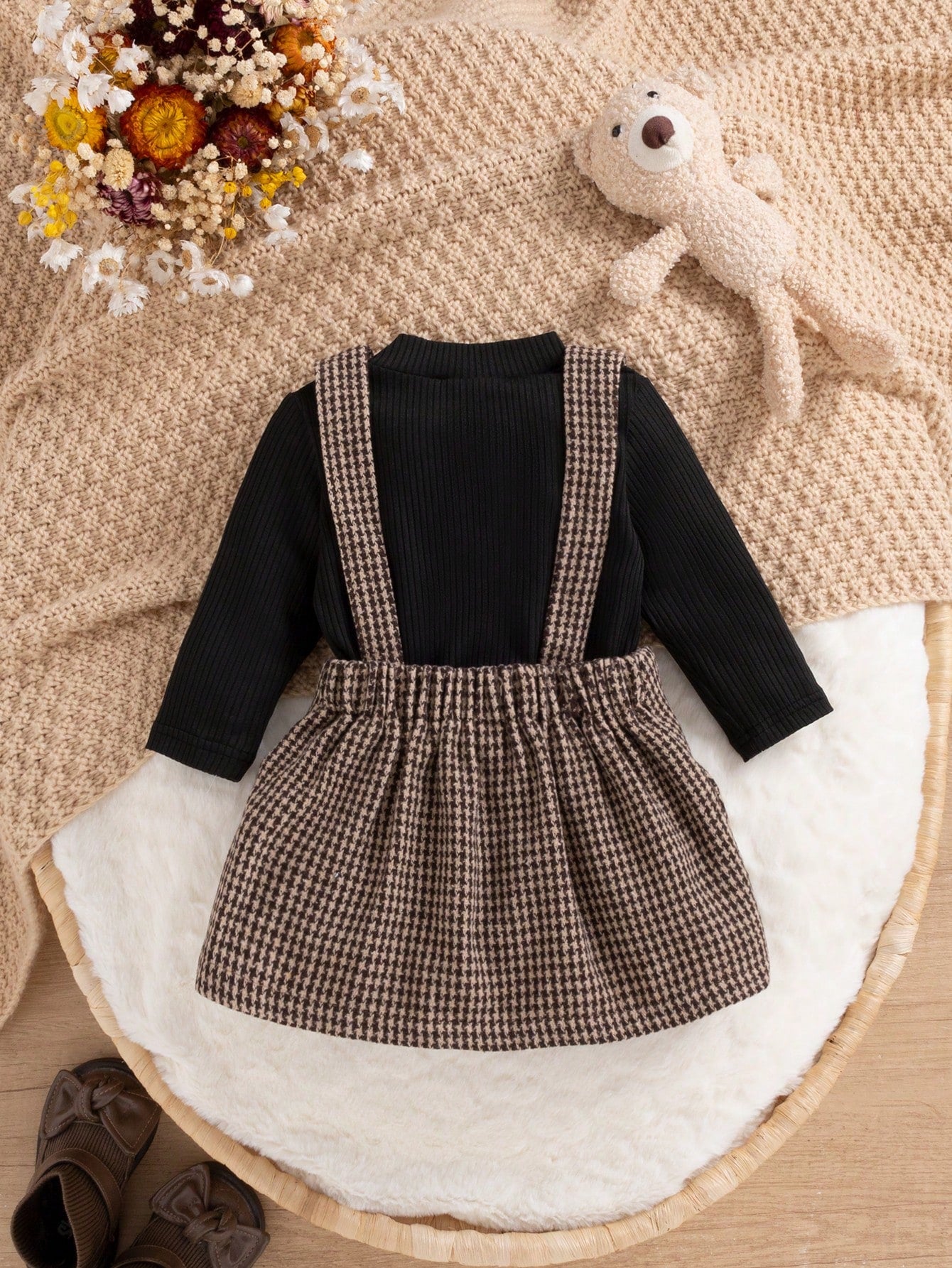2pcs Baby Girls Ribbed Bodysuit & Houndstooth Suspender Skirt Set -...