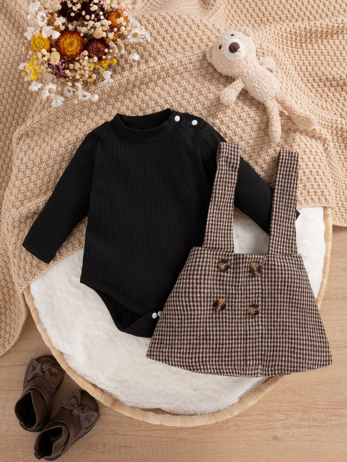 2pcs Baby Girls Ribbed Bodysuit & Houndstooth Suspender Skirt Set -...