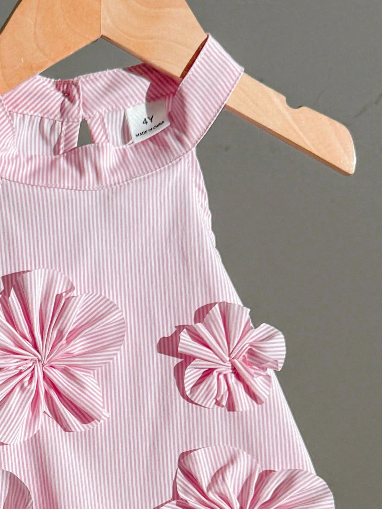 2pcs Girls 3D Floral Stripe Halter Top & Wide-Leg Pants Set - Blush