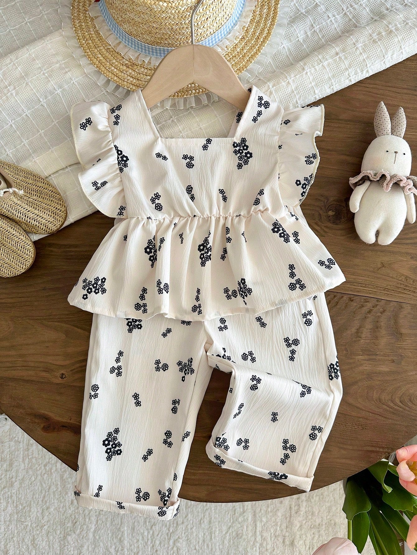 2pcs Girls Floral Ruffle Peplum Top & Pants Set - Ecru | 21 Century...