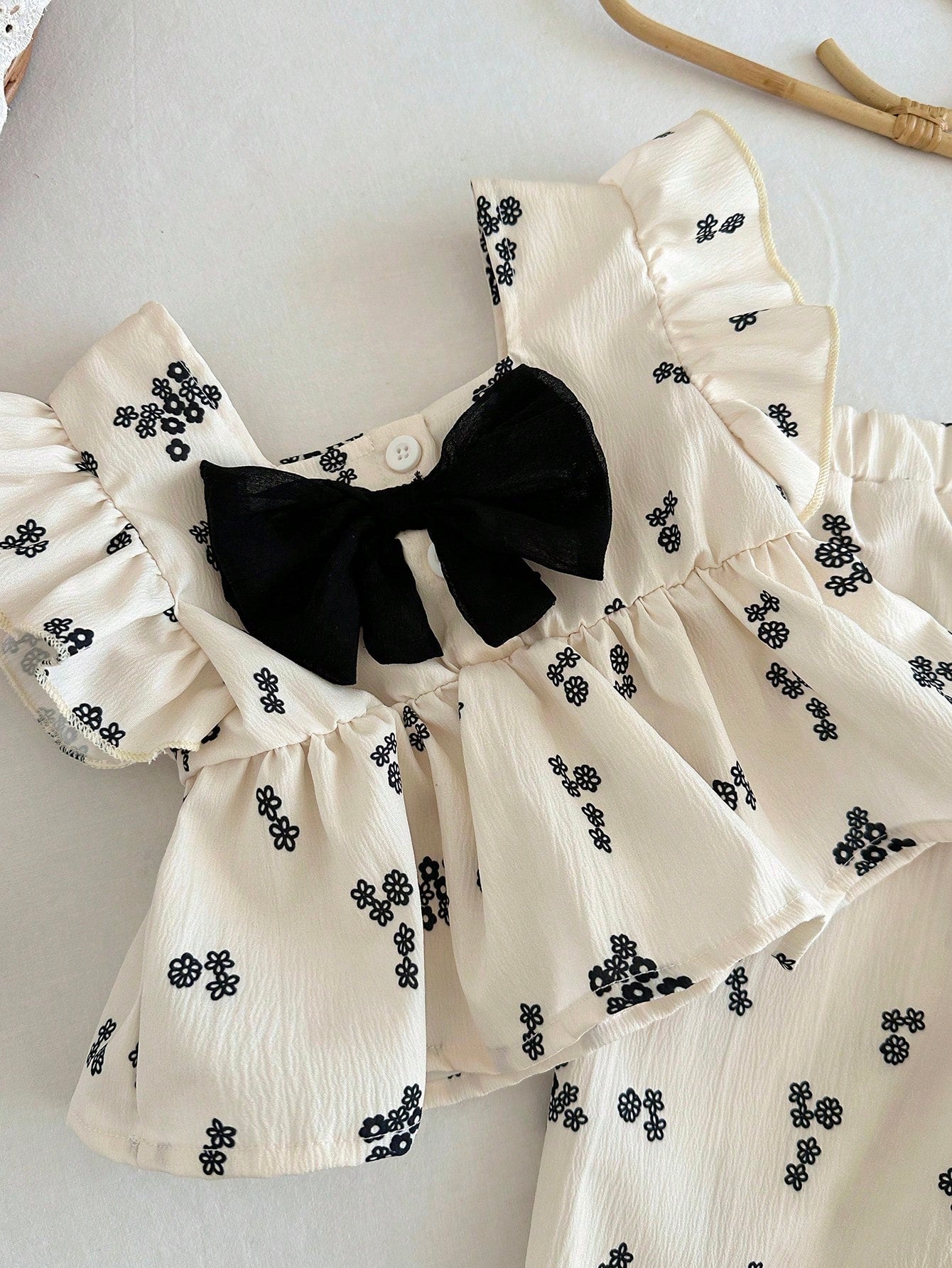 2pcs Girls Floral Ruffle Peplum Top & Pants Set - Ecru | 21 Century...