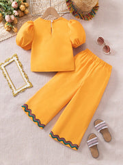 2pcs Little Girls Aztec Print Puff Sleeve Top & Pants Set - Saffron...