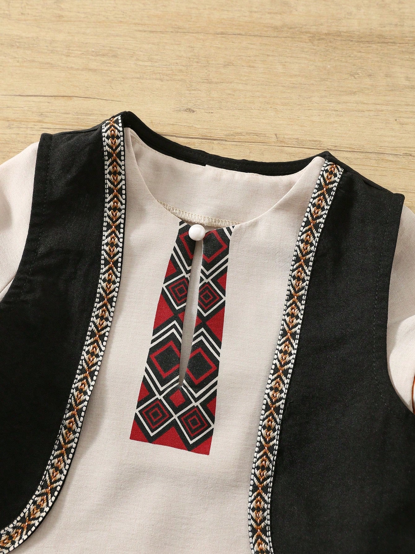 3pcs Boys Geometric Embroidered Vest, Shirt & Trouser Set - Isabelline