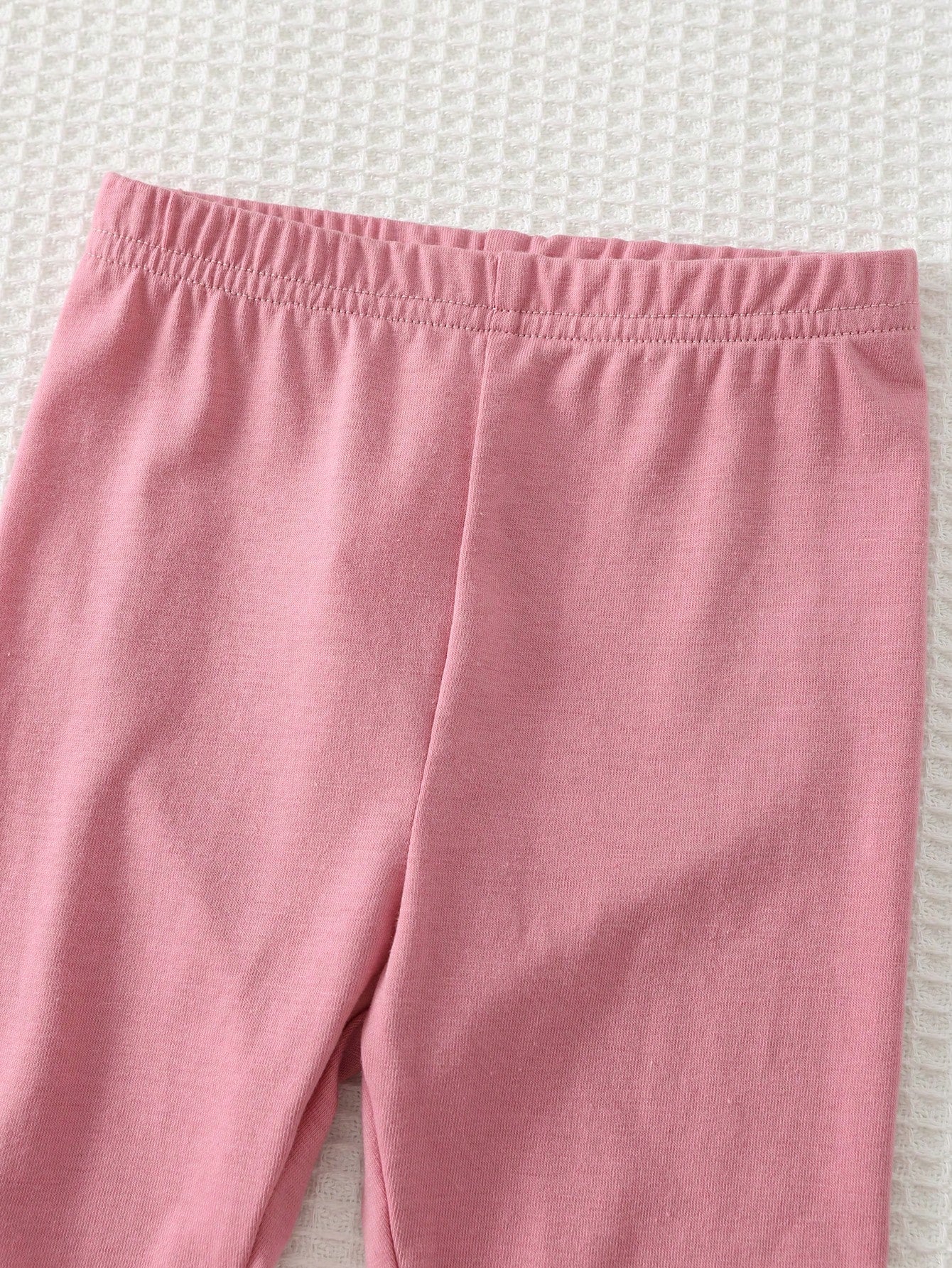 2pcs Girls Textured Heart Appliqué Tee & Legging Set - Isabelline