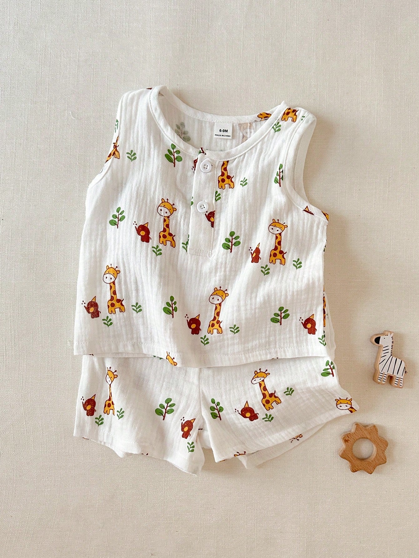 2pcs Boys Giraffe Print Muslin Tank Top & Shorts Set - Ivory | 21 C...