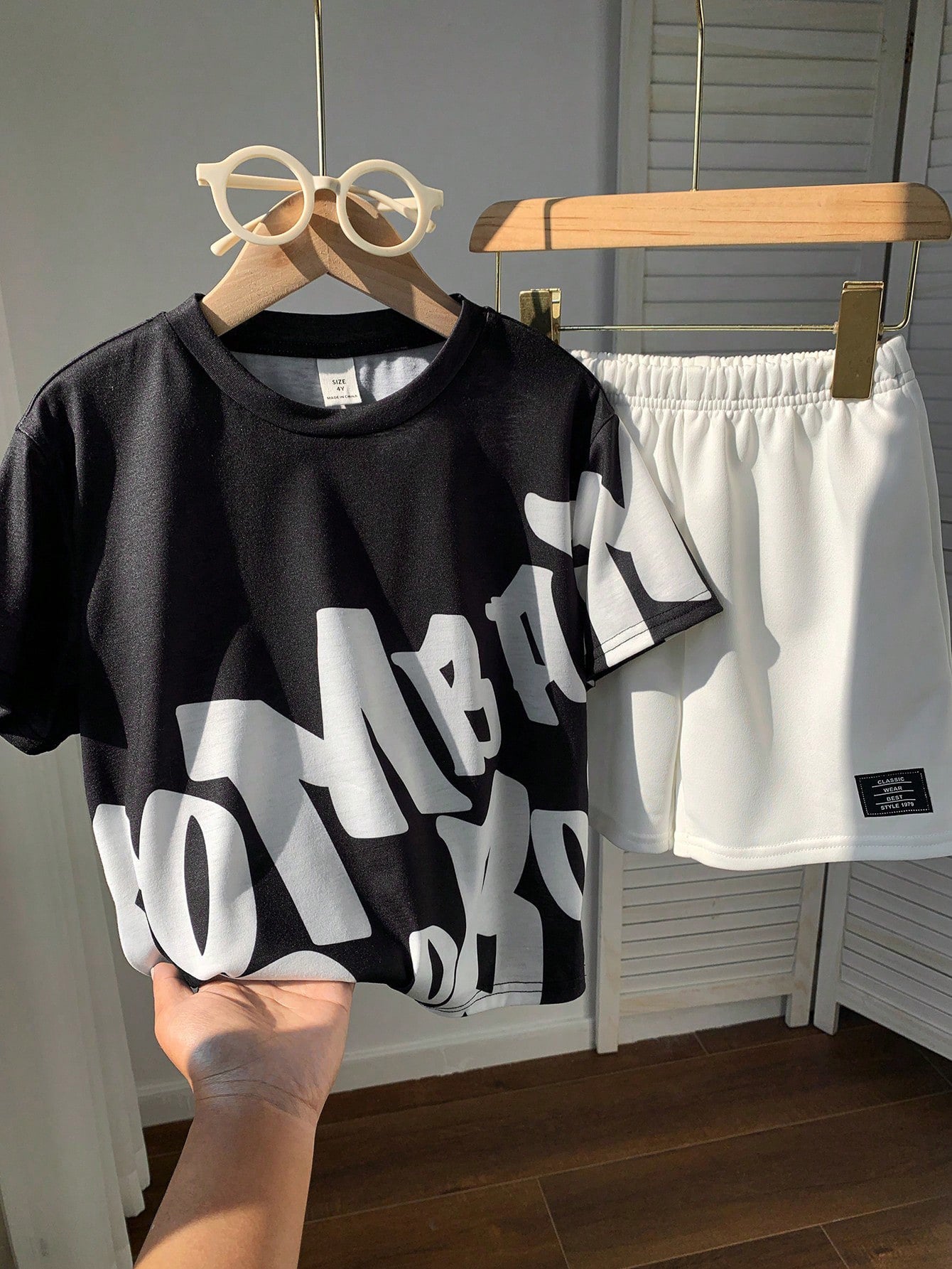 2pcs Boys Graffiti Letter Graphic Tee & Shorts Set - Onyx