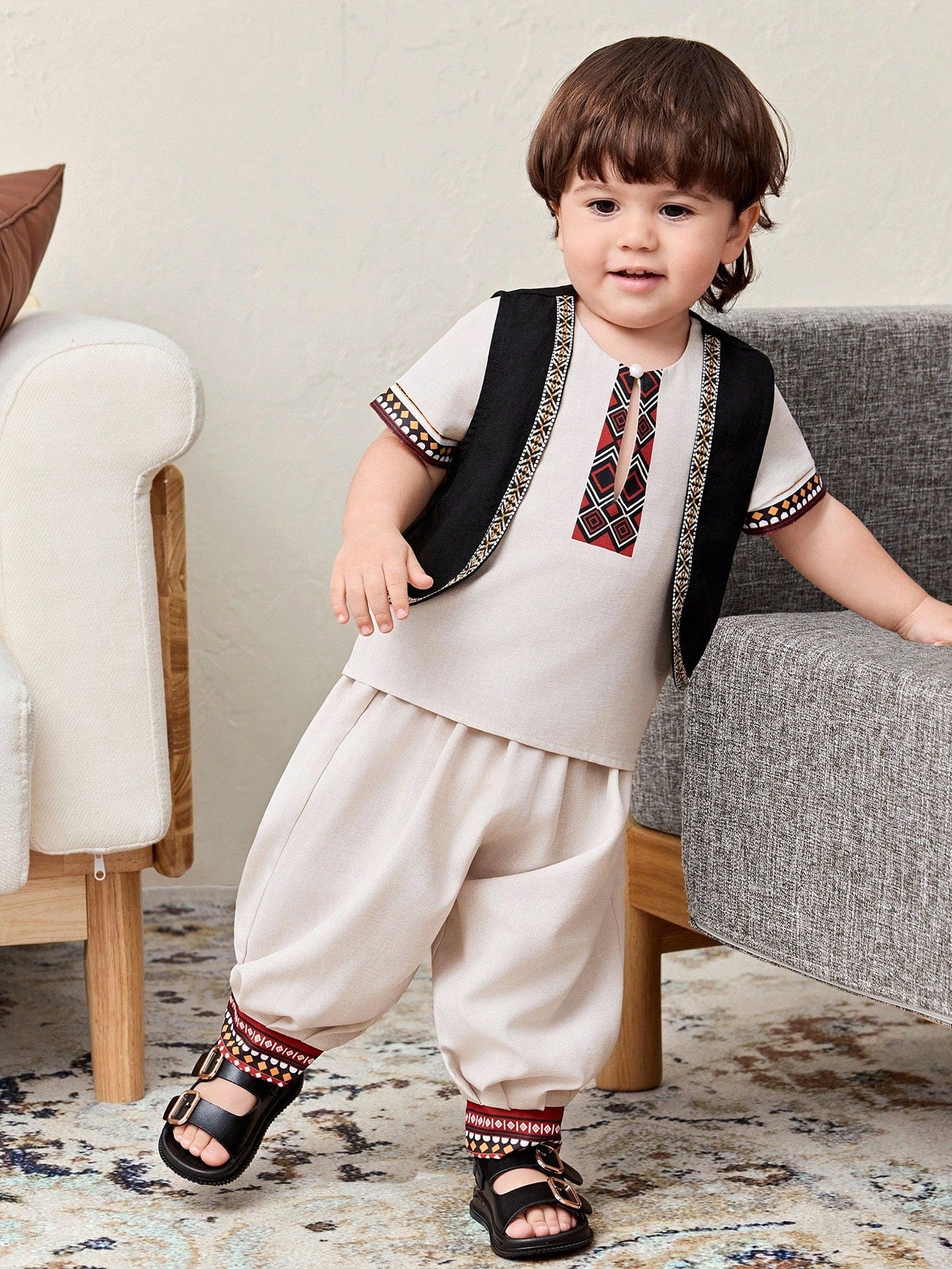 3pcs Boys Geometric Embroidered Vest, Shirt & Trouser Set - Isabelline