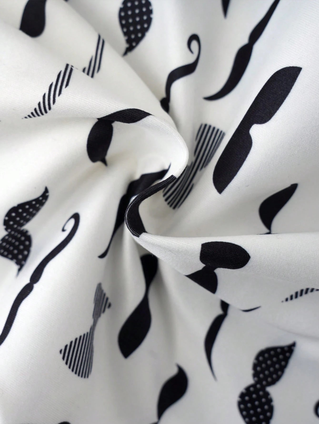 2pcs Baby Boys Moustache Print Bodysuit & Suspender Shorts Set - Iv...