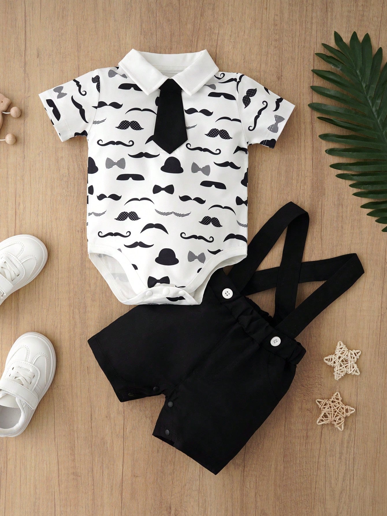 2pcs Baby Boys Moustache Print Bodysuit & Suspender Shorts Set - Iv...