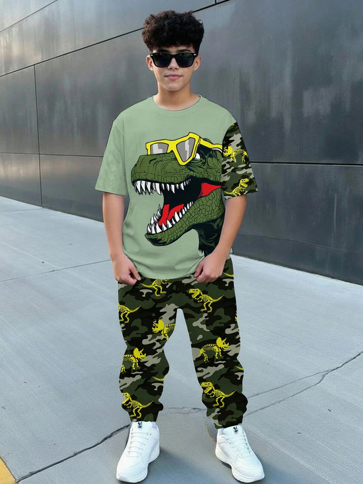 2pcs Big Boys Dinosaur Graffiti Tee & Pants Set - Sage Green