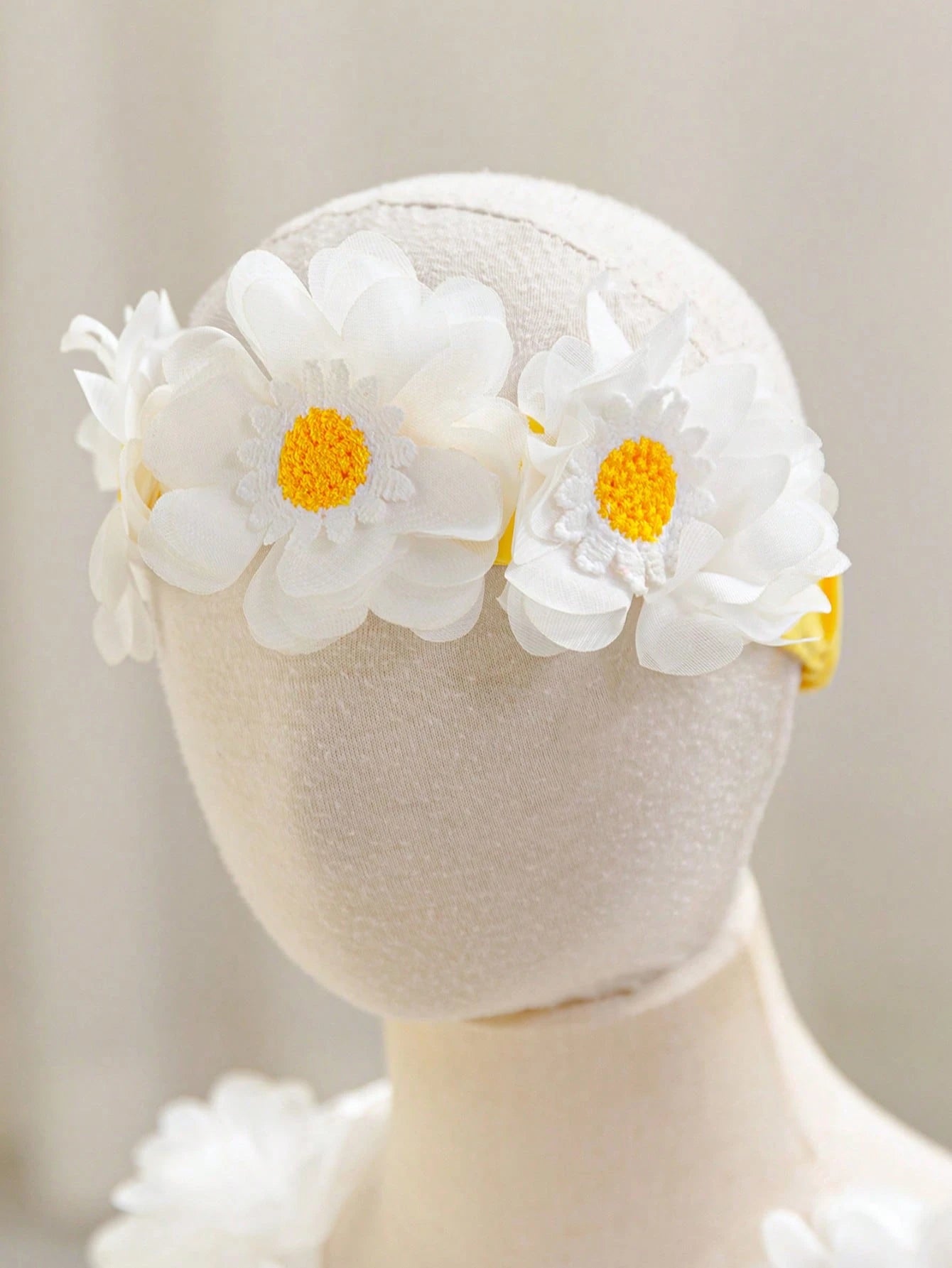 2pcs Girls Daisy Appliqué Tulle Ball Gown & Headband - Buttercup | ...