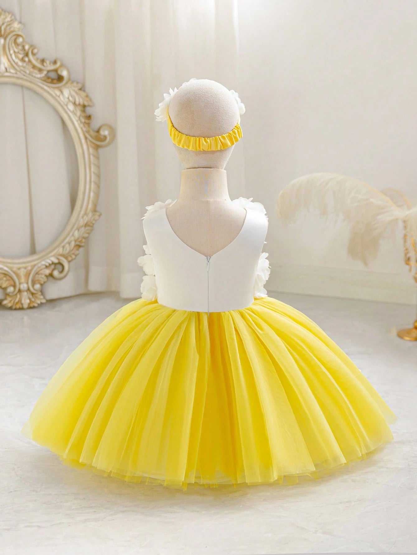 2pcs Girls Daisy Appliqué Tulle Ball Gown & Headband - Buttercup | ...