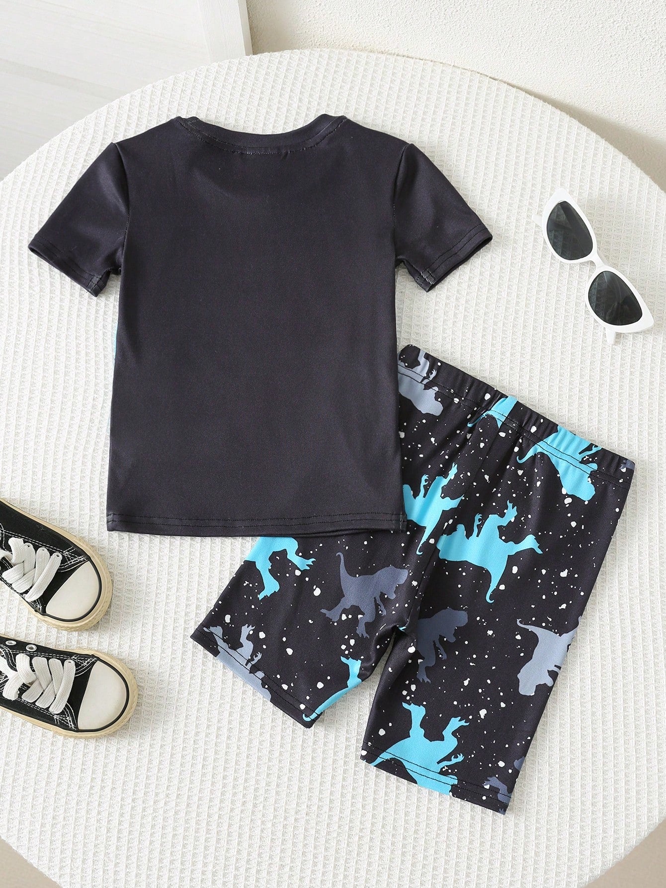 2pcs Little Boys Glow-In-The-Dark Dinosaur Tee & Shorts Set - Onyx