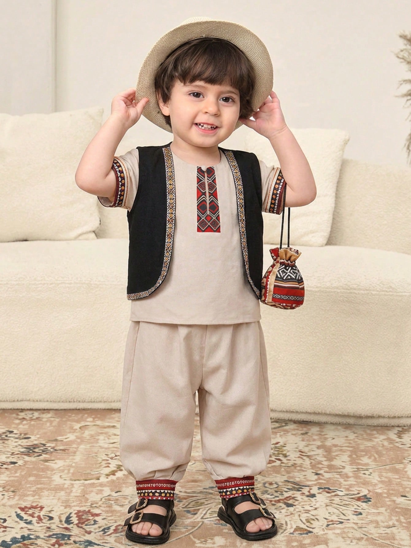 3pcs Boys Geometric Embroidered Vest, Shirt & Trouser Set - Isabelline