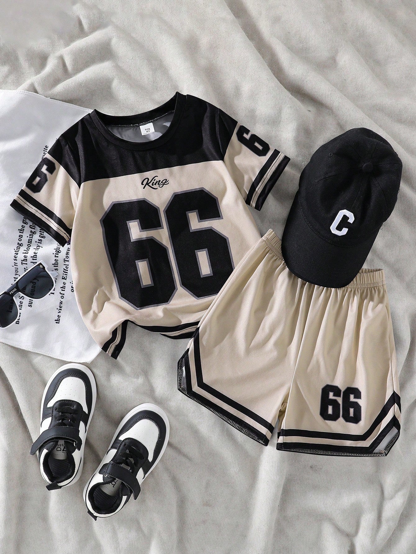 2pcs Boys Varsity Number Print Tee & Shorts Set - Ecru