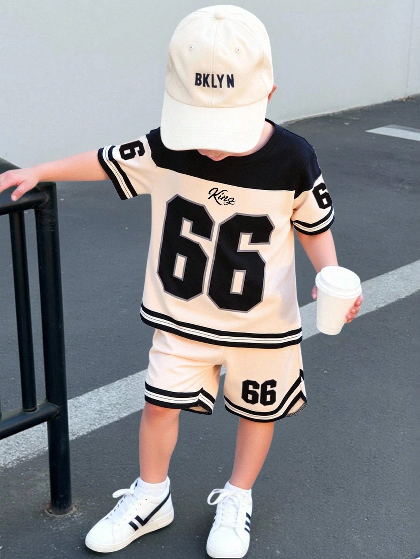 2pcs Boys Varsity Number Print Tee & Shorts Set - Ecru