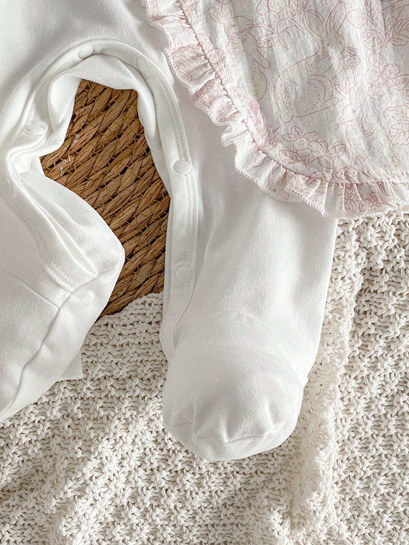 3pcs Baby Girls Floral Ruffle Collar Footed Sleepsuit Set - Ivory |...