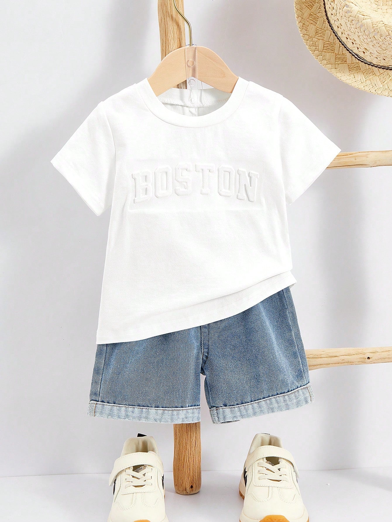 2pcs Toddler Boys Boston Embossed Tee & Denim Shorts Set - Chambray