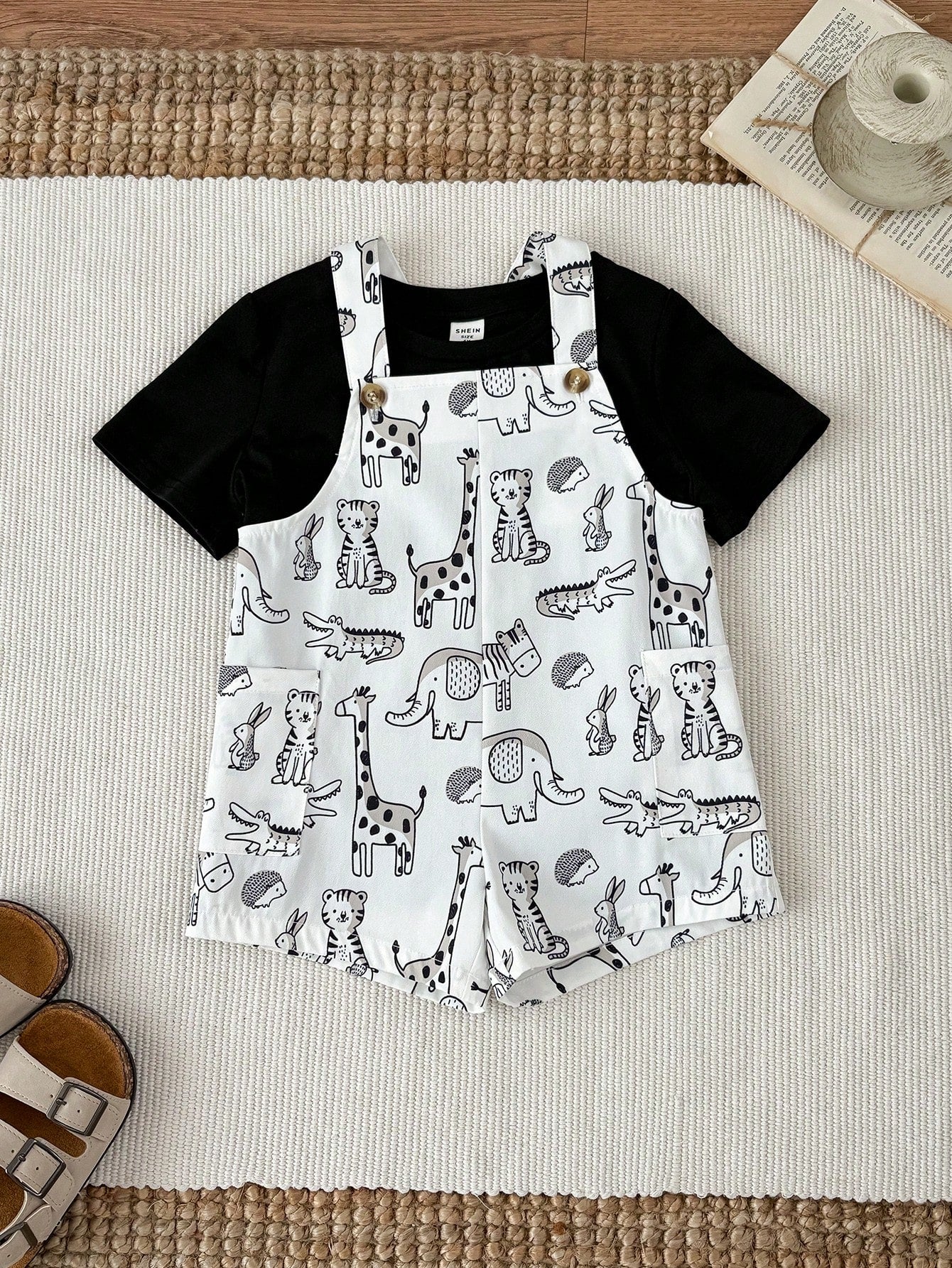 2pcs Unisex Safari Animal Print Tee & Dungaree Set - Ivory | 21 Cen...