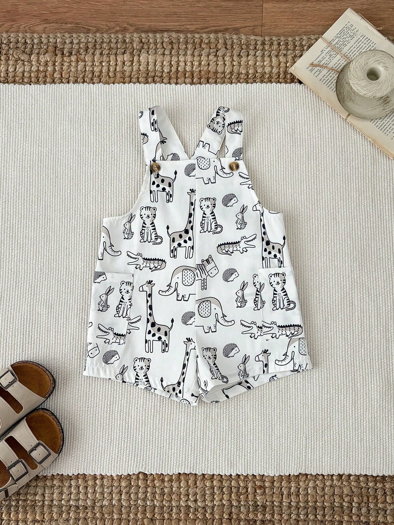 2pcs Unisex Safari Animal Print Tee & Dungaree Set - Ivory | 21 Cen...