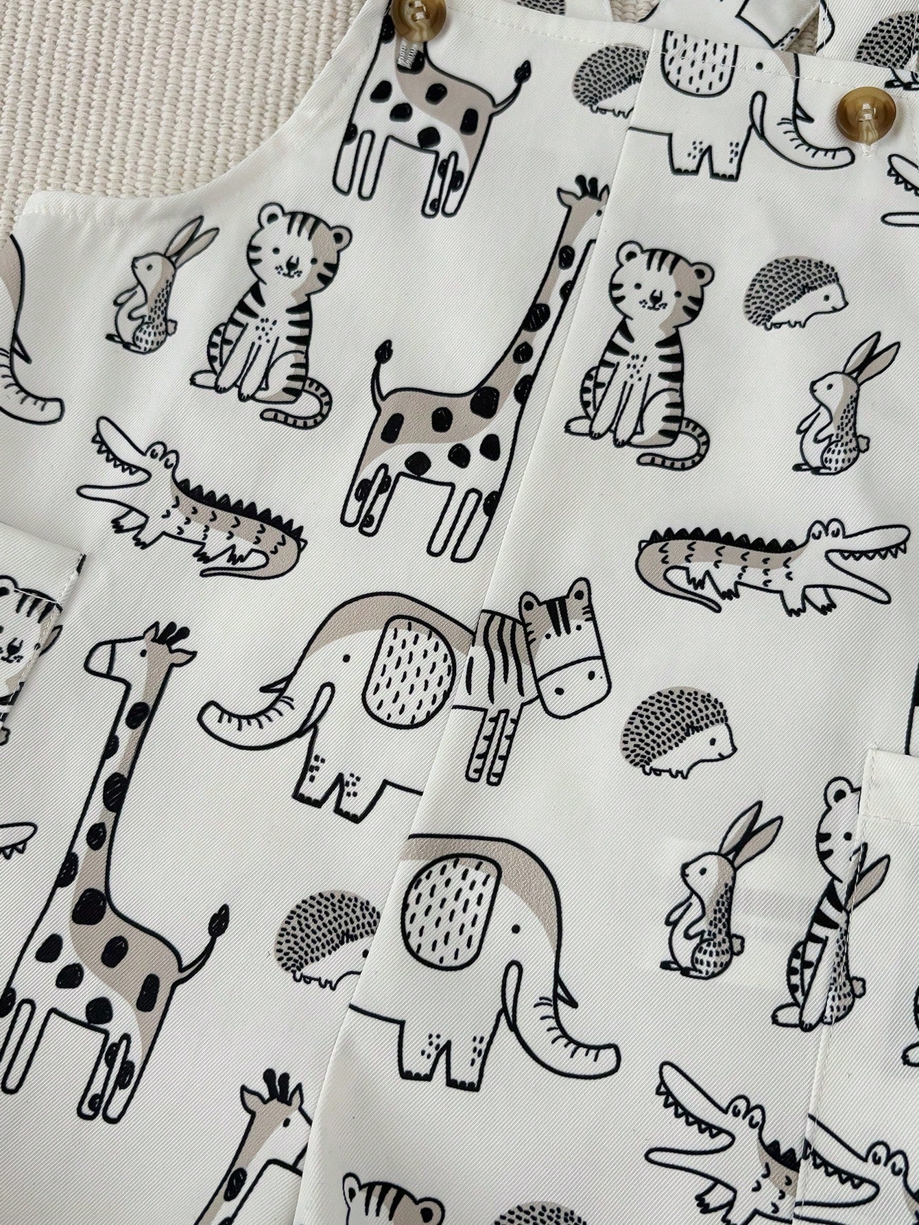 2pcs Unisex Safari Animal Print Tee & Dungaree Set - Ivory | 21 Cen...