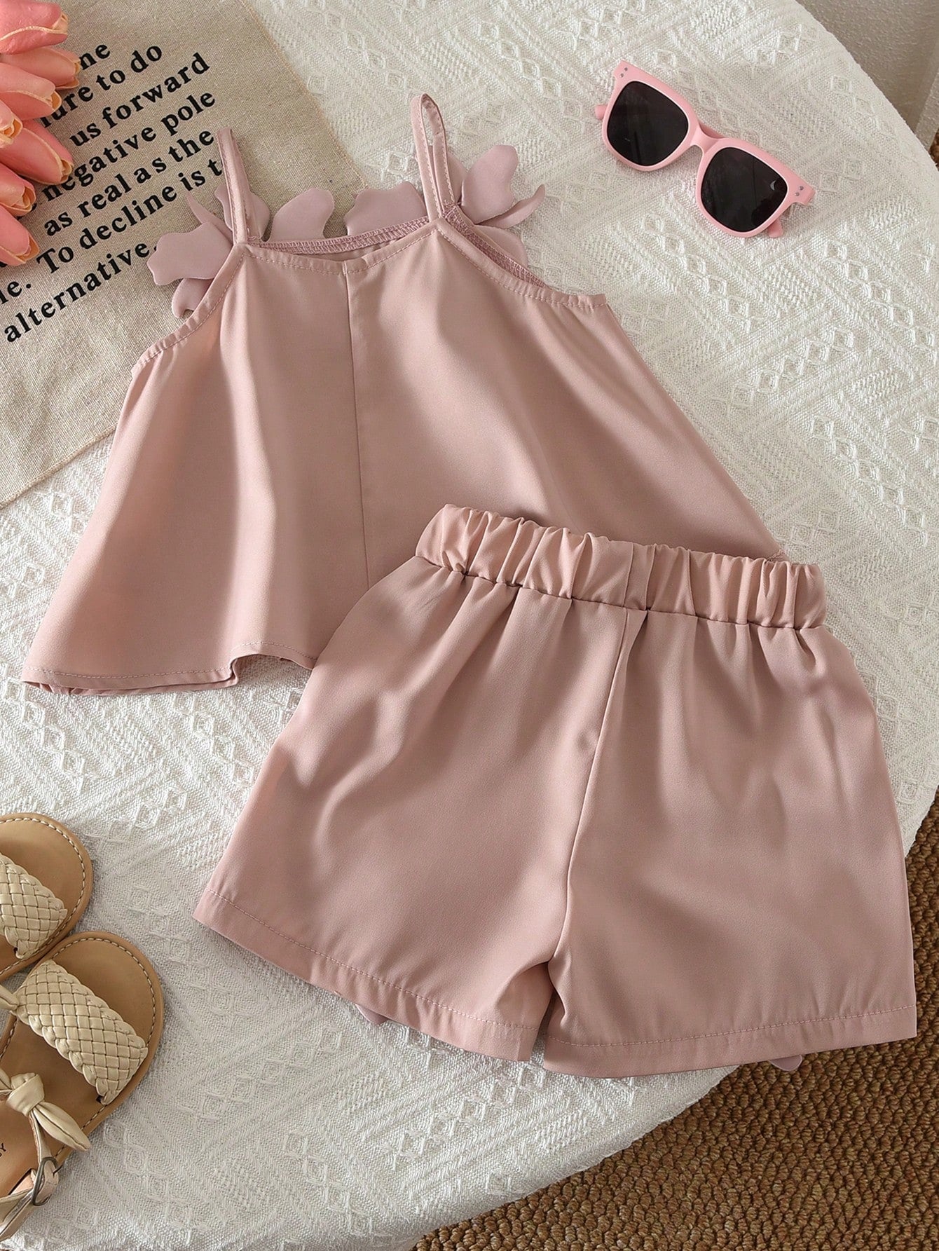 2pcs Girls 3D Floral Appliqué Camisole & Shorts Set - Blush