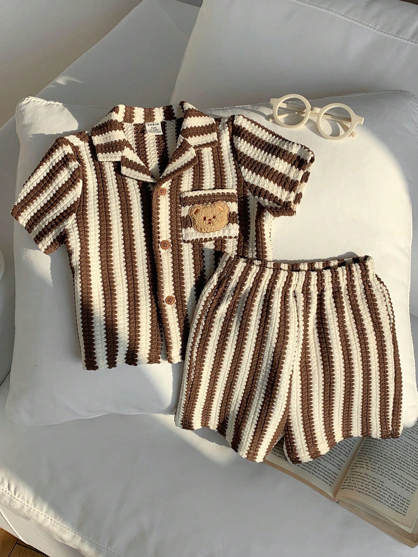 2pcs Boys Striped Knit Resort Collar Shirt & Shorts Set - Latte