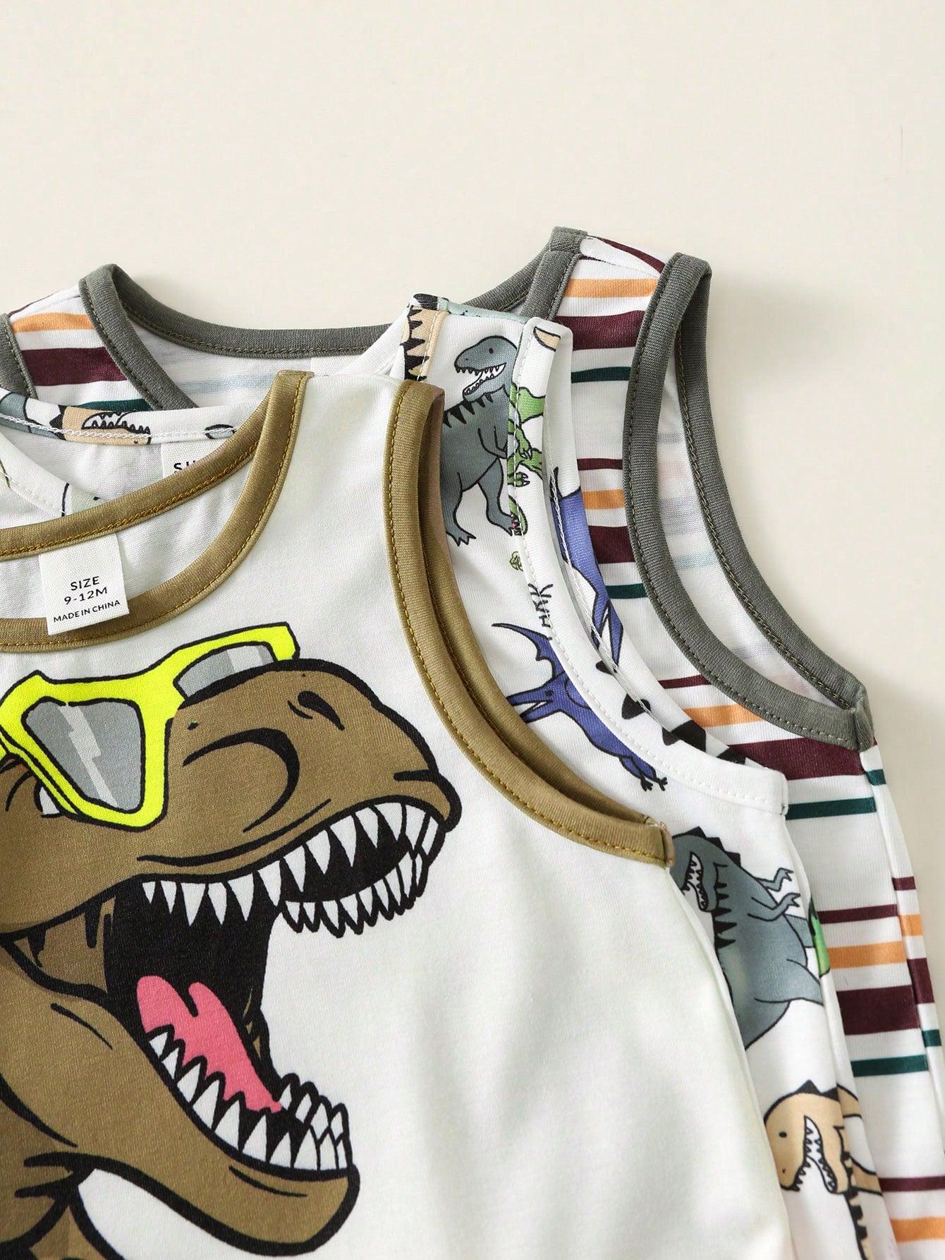 3pcs Boys Dinosaur Print & Stripe Tank Top Set - Ivory