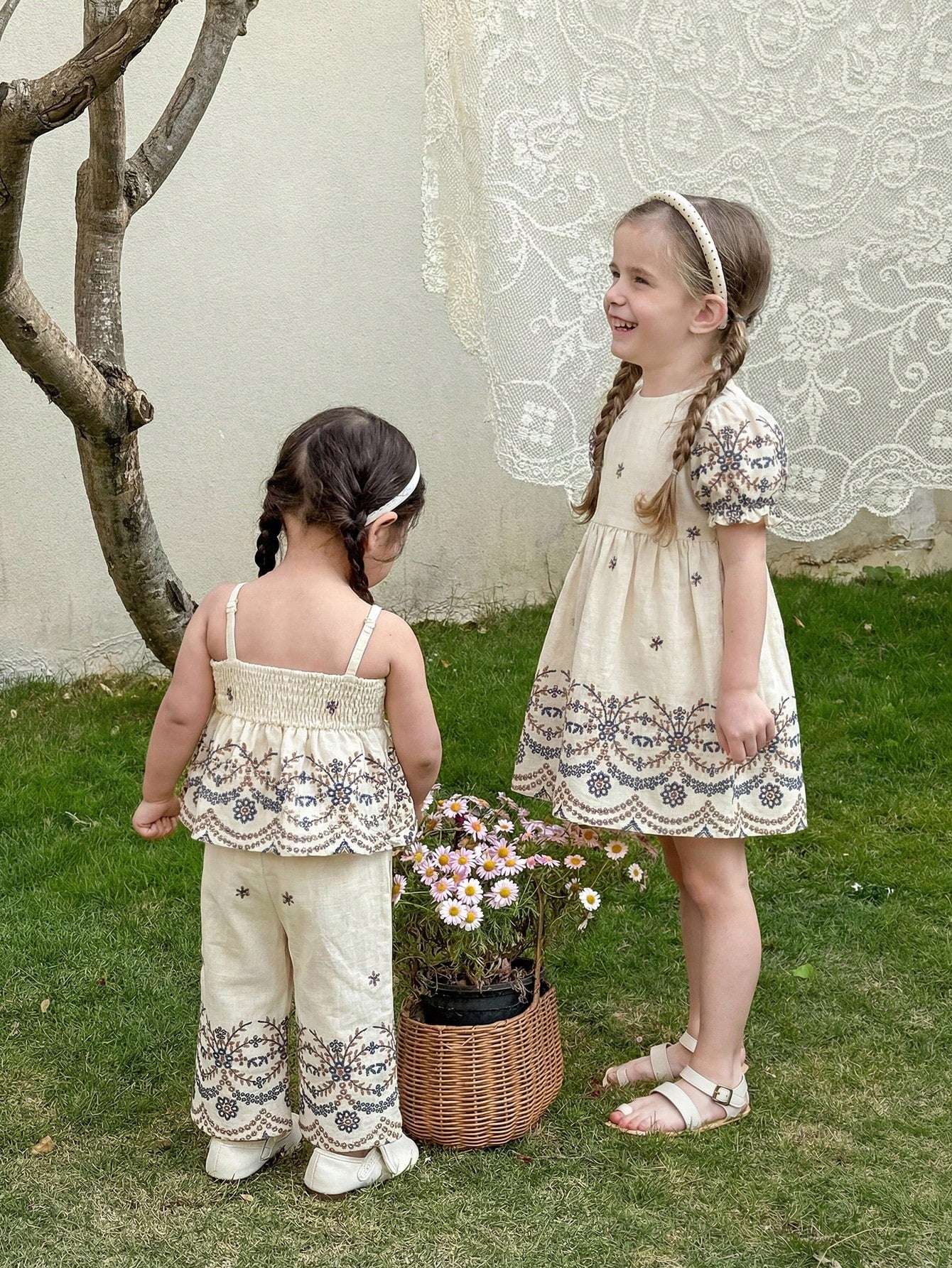 2pcs Girls Floral Embroidered Camisole Top & Wide-Leg Pants Set - E...