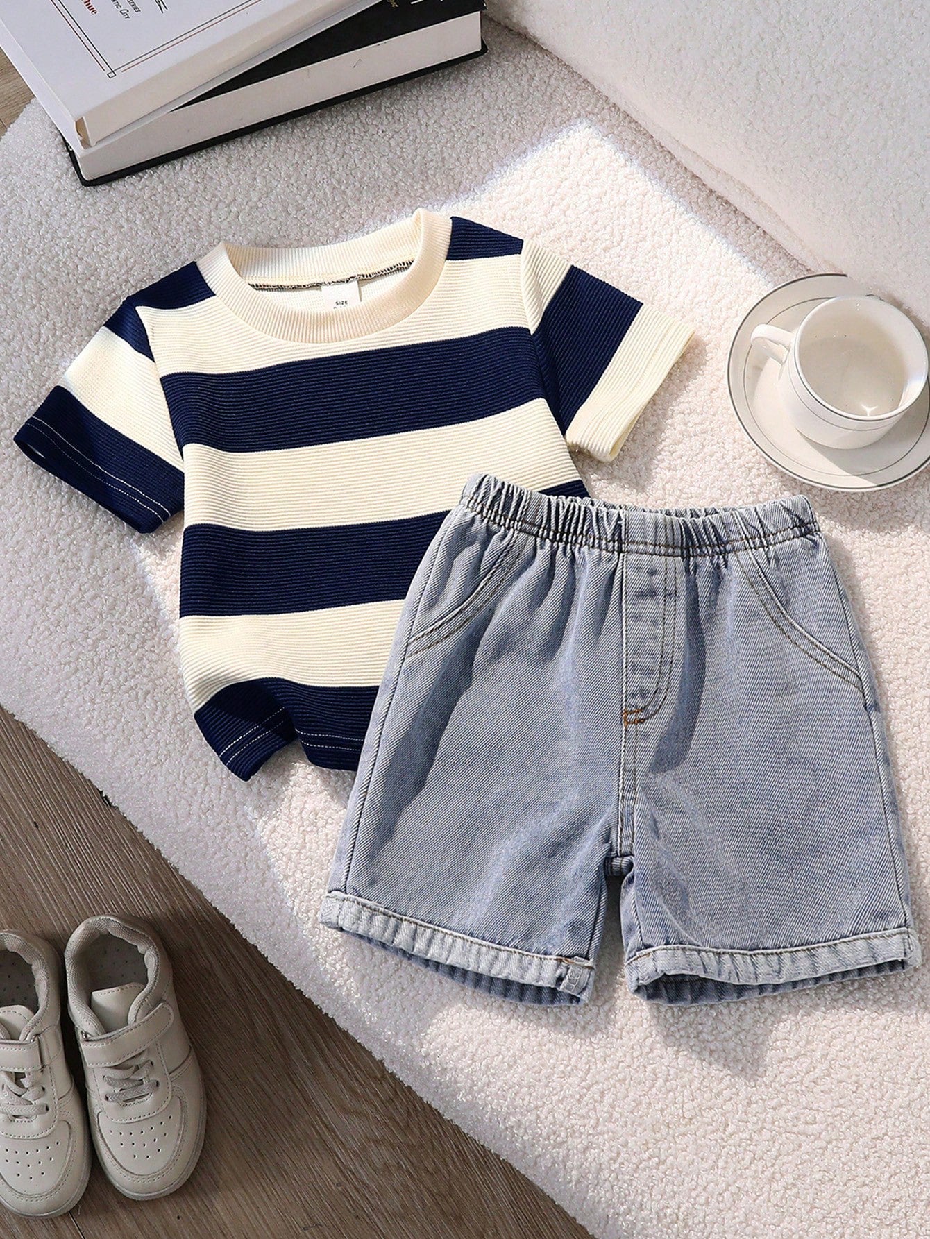 2pcs Boys Stripe Knit Tee & Denim Shorts Set - Ivory
